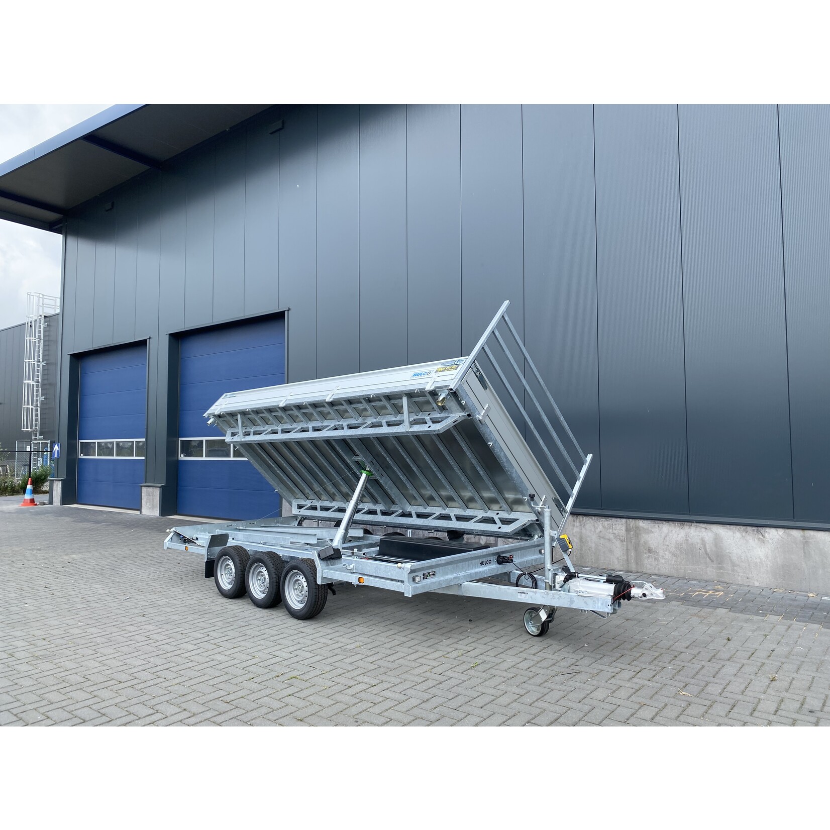 hulco Voorraad Aktie! Hulco Benax-3  405 x 200 x 30 cm | 3.500 kg | Geremd
