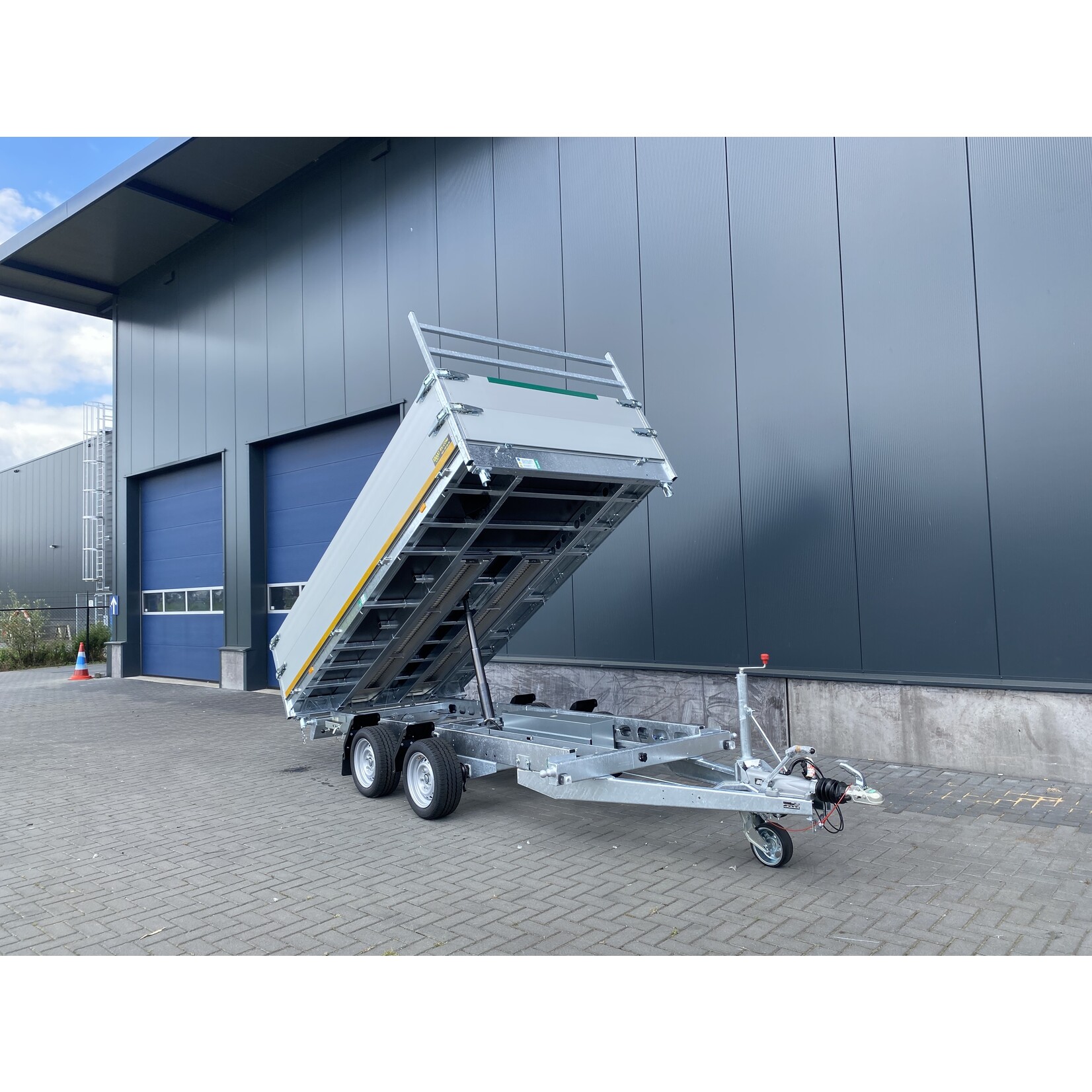 Eduard Eduard 3-zijdige kipper | 350 x 180 x 60 cm | 3.500 kg | ALL - IN AKTIE!