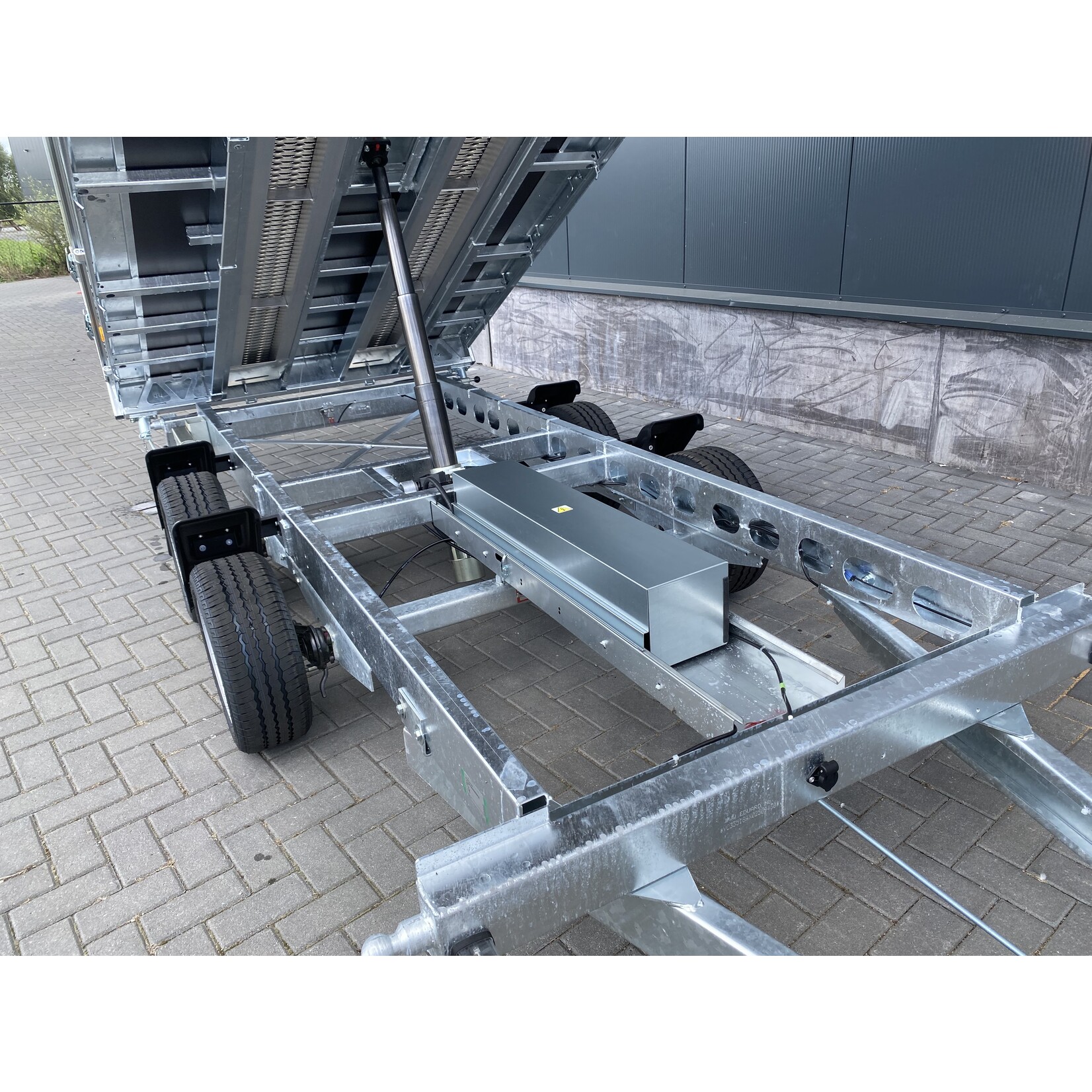 Eduard Eduard 3-zijdige kipper | 350 x 180 x 60 cm | 3.500 kg | ALL - IN AKTIE!