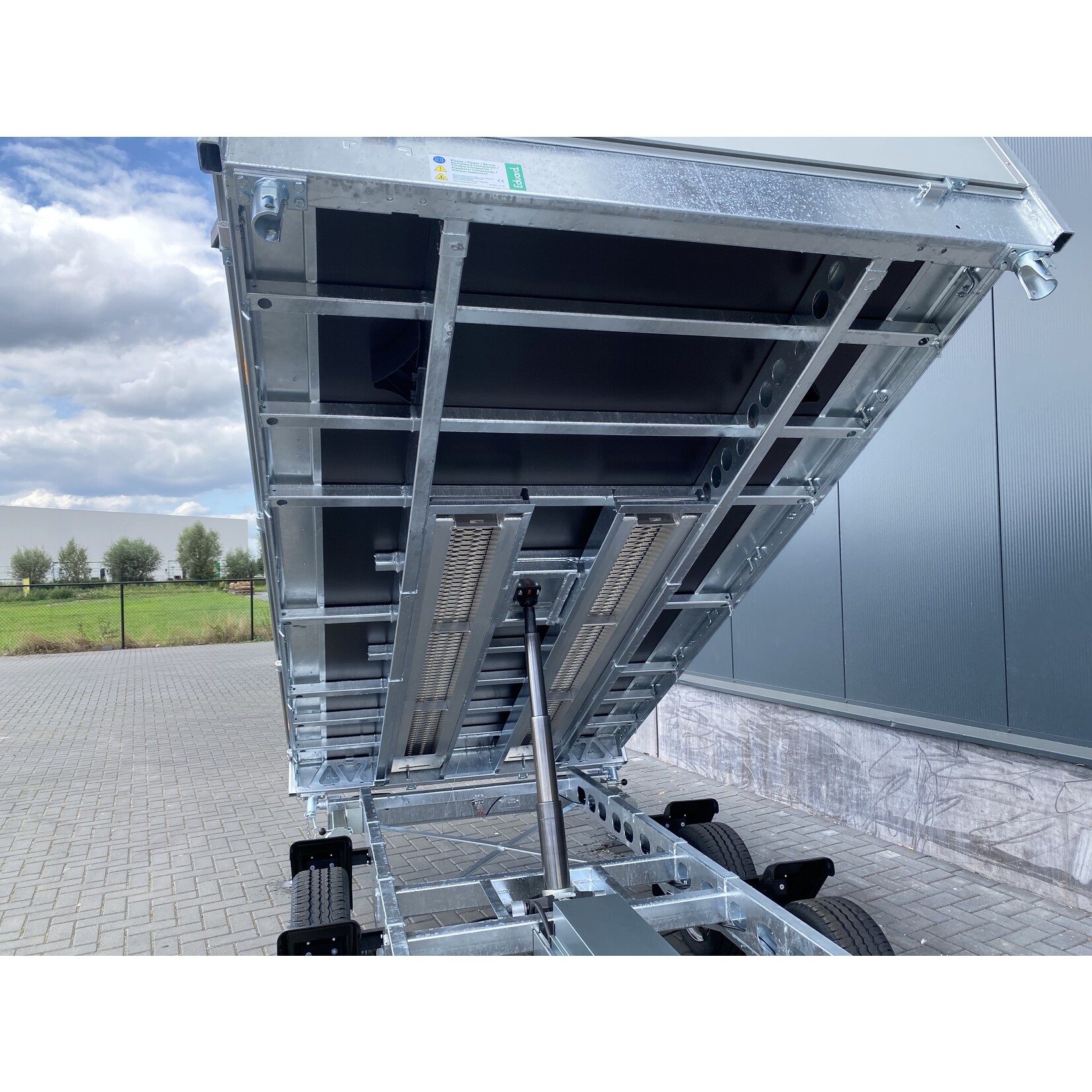 Eduard Eduard 3-zijdige kipper | 350 x 180 x 60 cm | 3.500 kg | ALL - IN AKTIE!