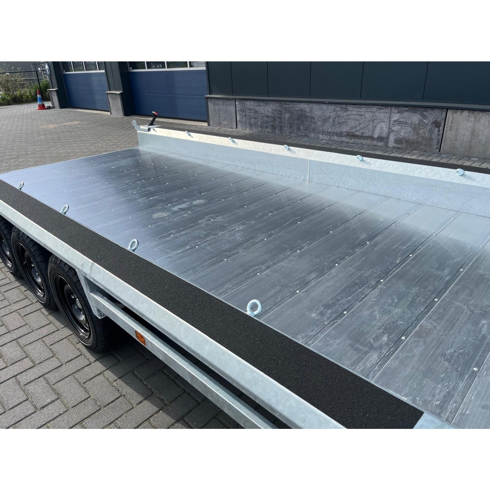 hulco Hulco terrax-3 | 469 x 195 | 3.500 kg | Geremd ALL-IN AKTIE!
