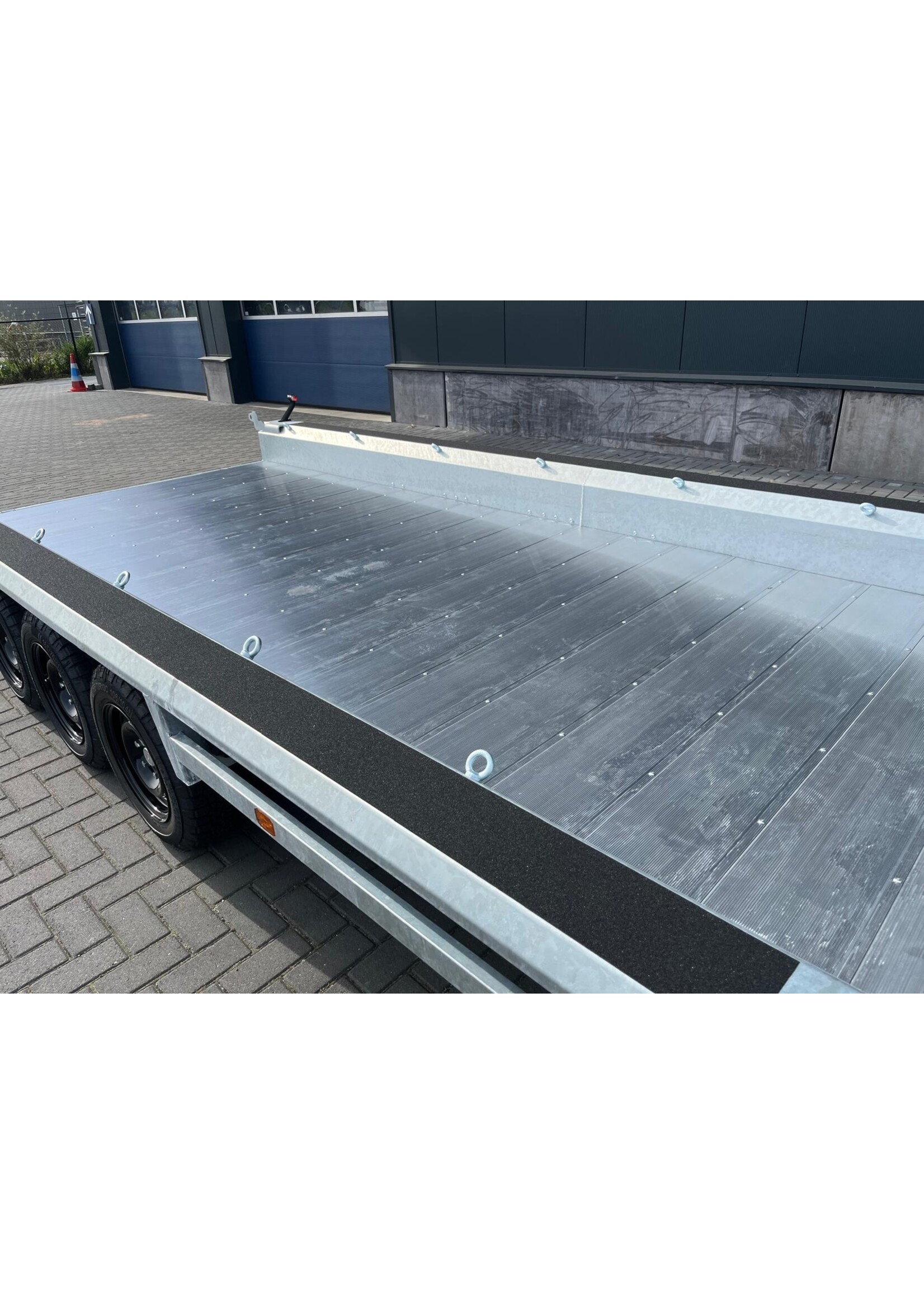 hulco Hulco terrax-3 | 469 x 195 | 3.500 kg | Geremd ALL-IN AKTIE!