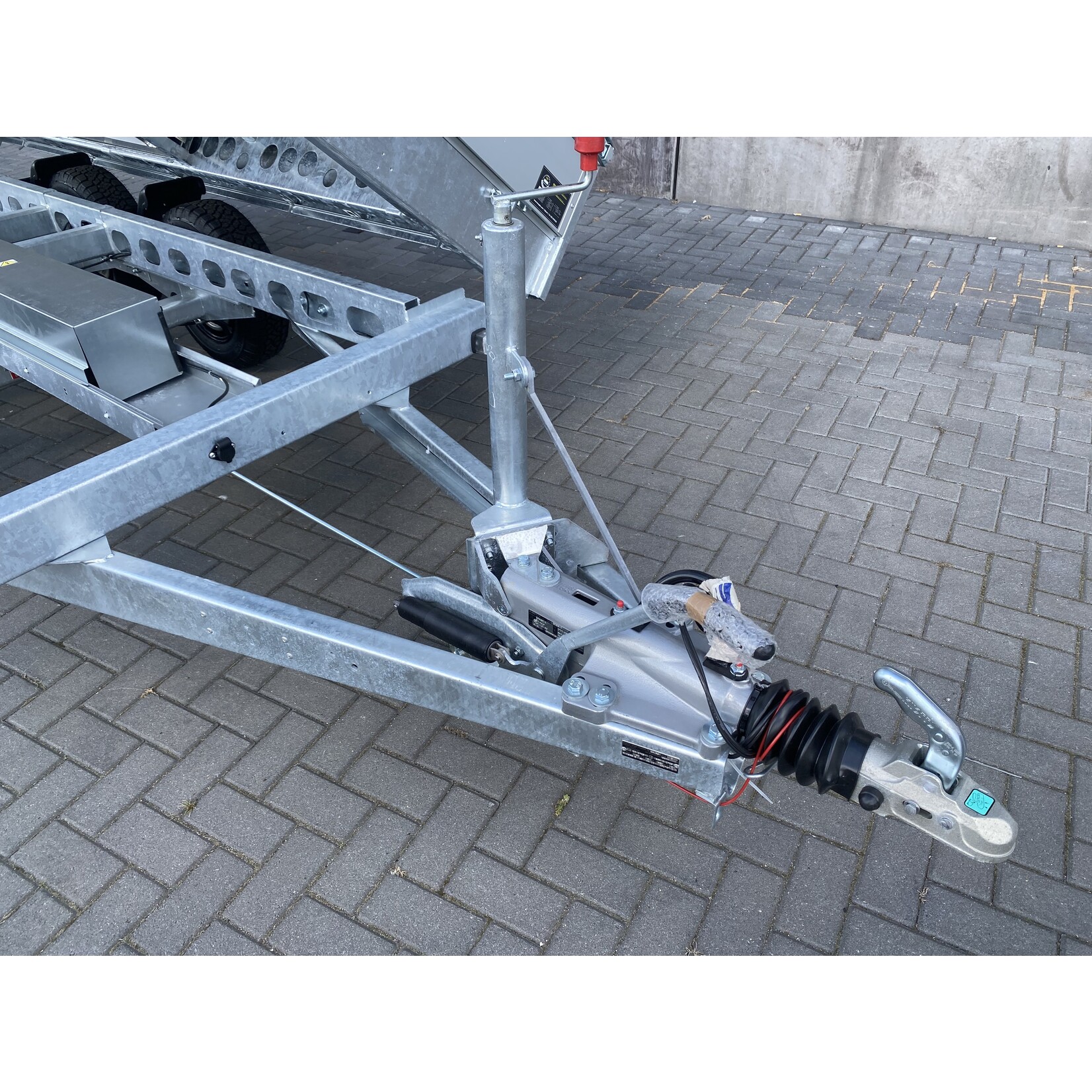 Crowline Crowline 3-zijdige kipper | 350 x 180 x 60 cm | 3.500 kg | Geremd ALL-IN AKTIE!