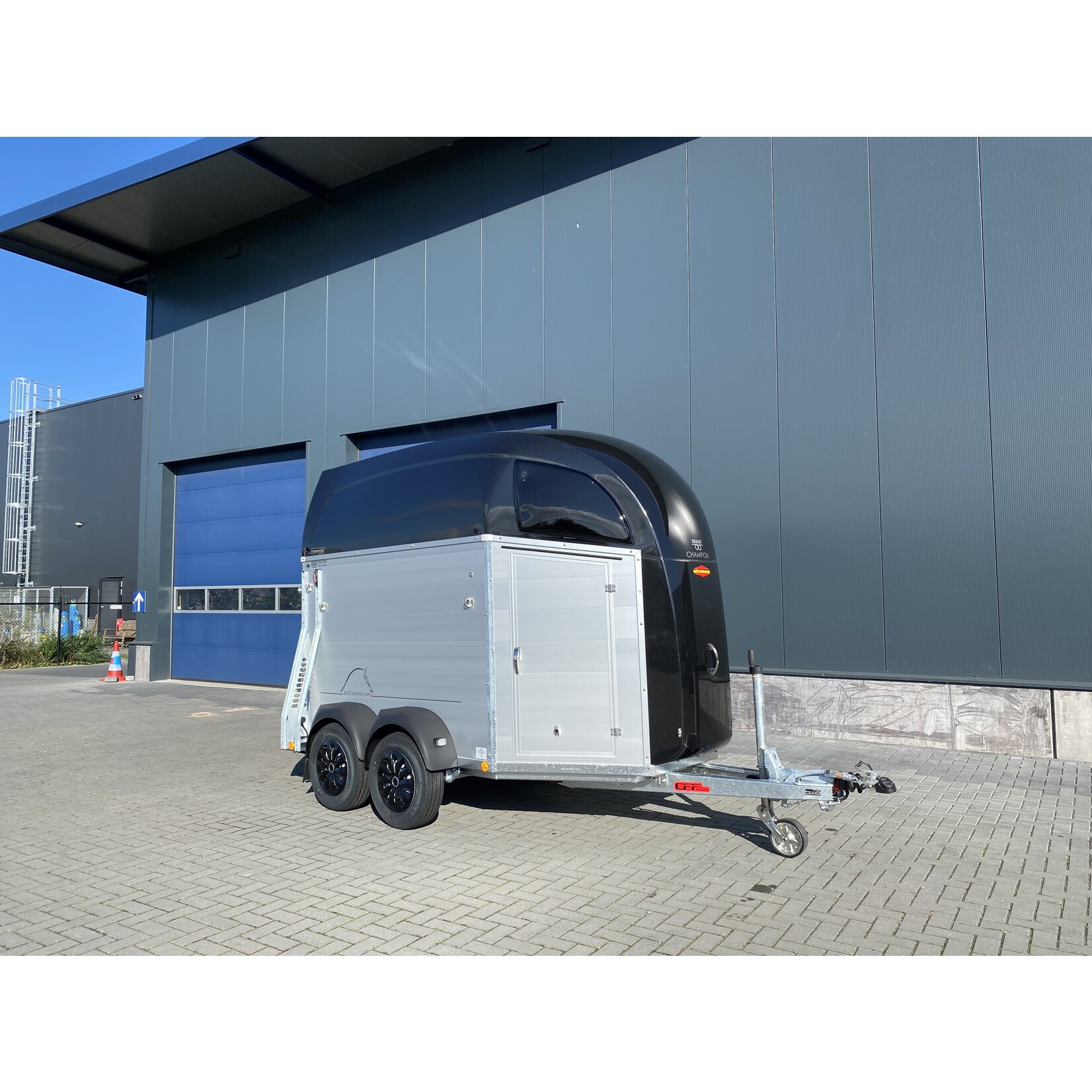 Bockmann Böckmann Champion R Black Edition | 2.400 Kg | Trapbescherming & Zadelkamer ALL-IN AKTIE