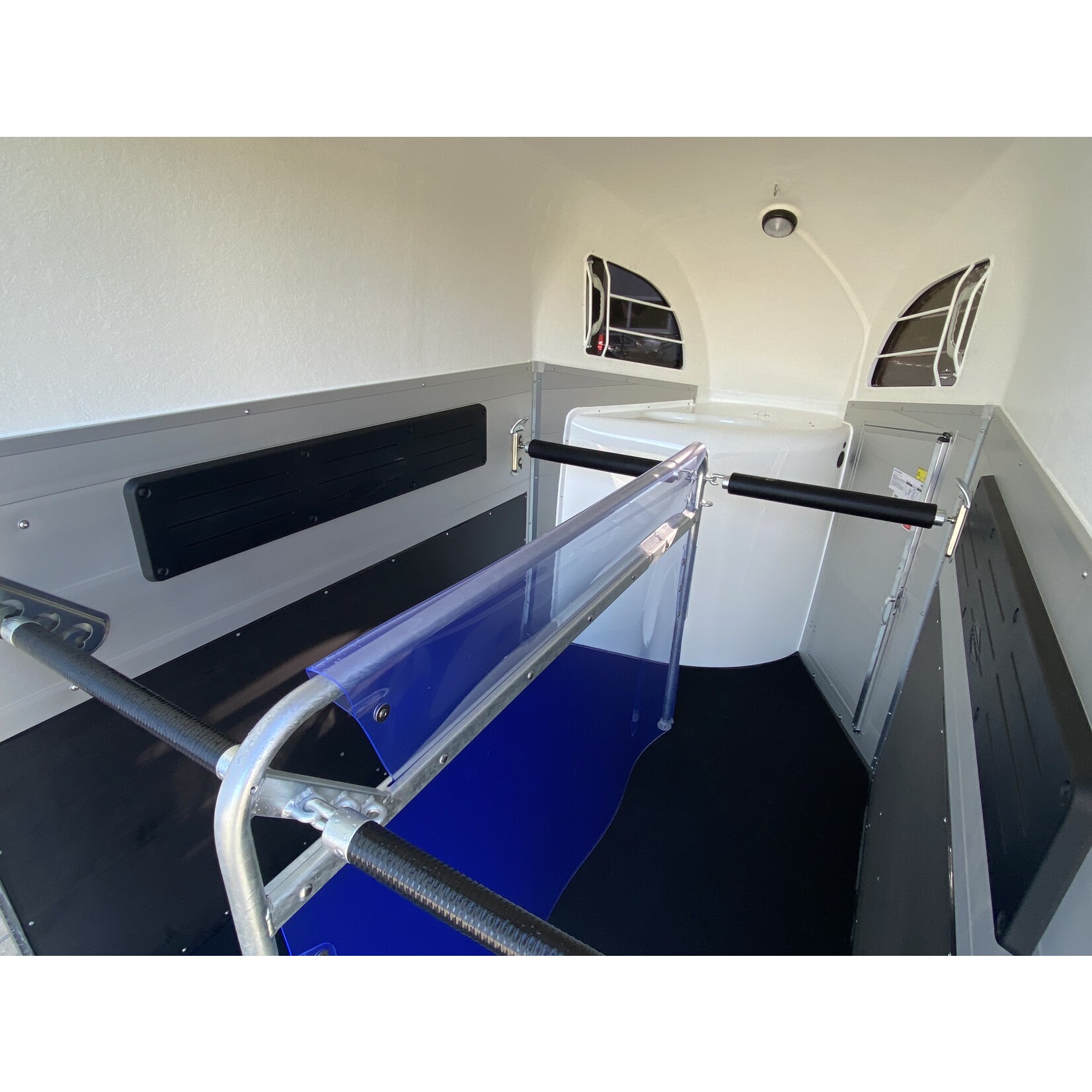 Bockmann Böckmann Champion R Black Edition | 2.400 Kg | Trapbescherming & Zadelkamer ALL-IN AKTIE