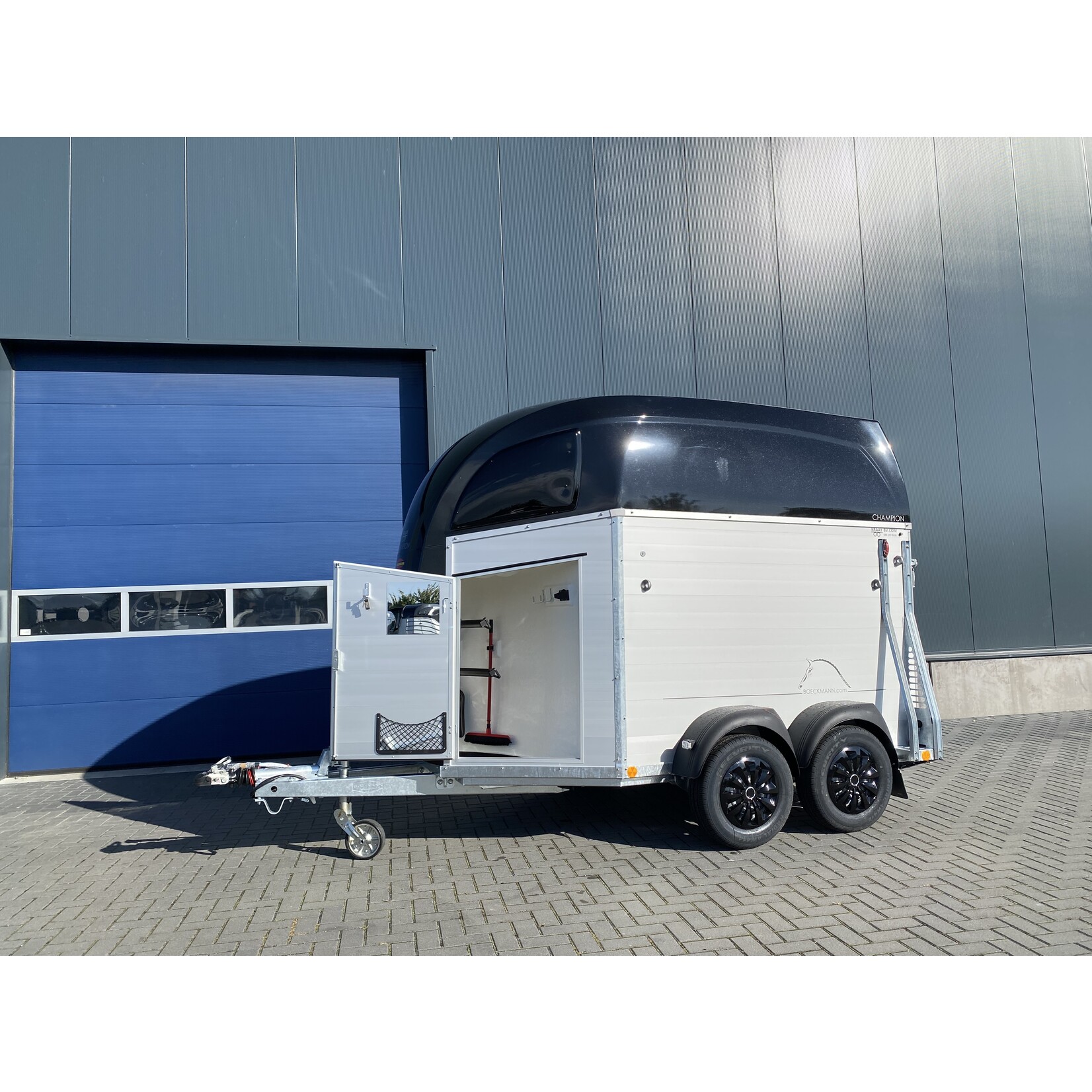 Bockmann Böckmann Champion R Black Edition | 2.400 Kg | Trapbescherming & Zadelkamer ALL-IN AKTIE