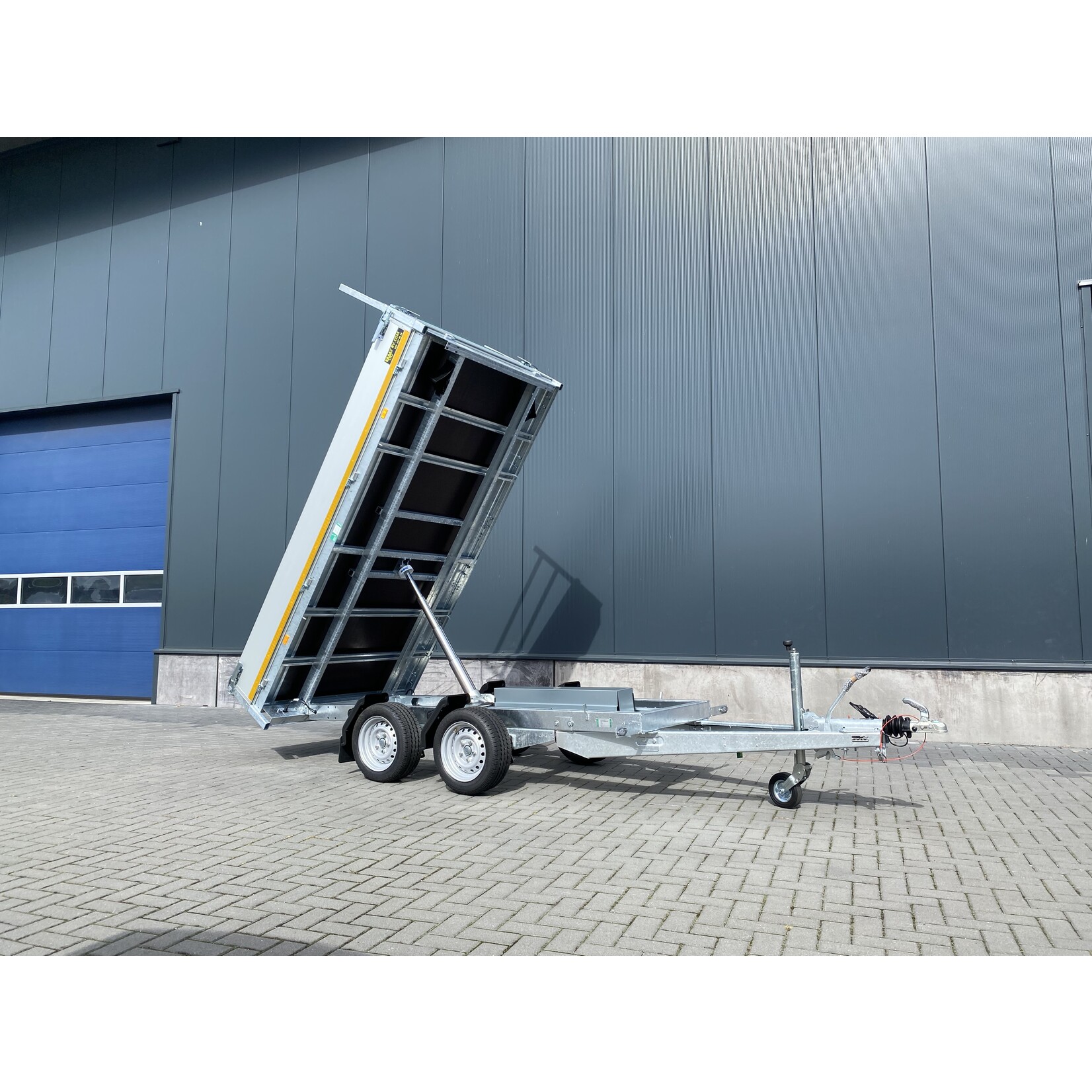 Eduard Eduard kipper | 310 x 160 x 30 Cm | 3.000 Kg | Geremd ALL - IN AKTIE!