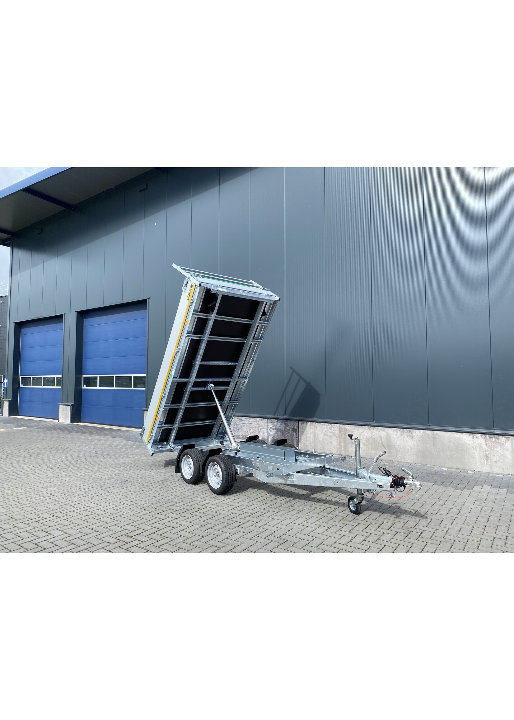 Eduard Eduard kipper | 310 x 160 x 30 Cm | 3.000 Kg | Geremd ALL - IN AKTIE!