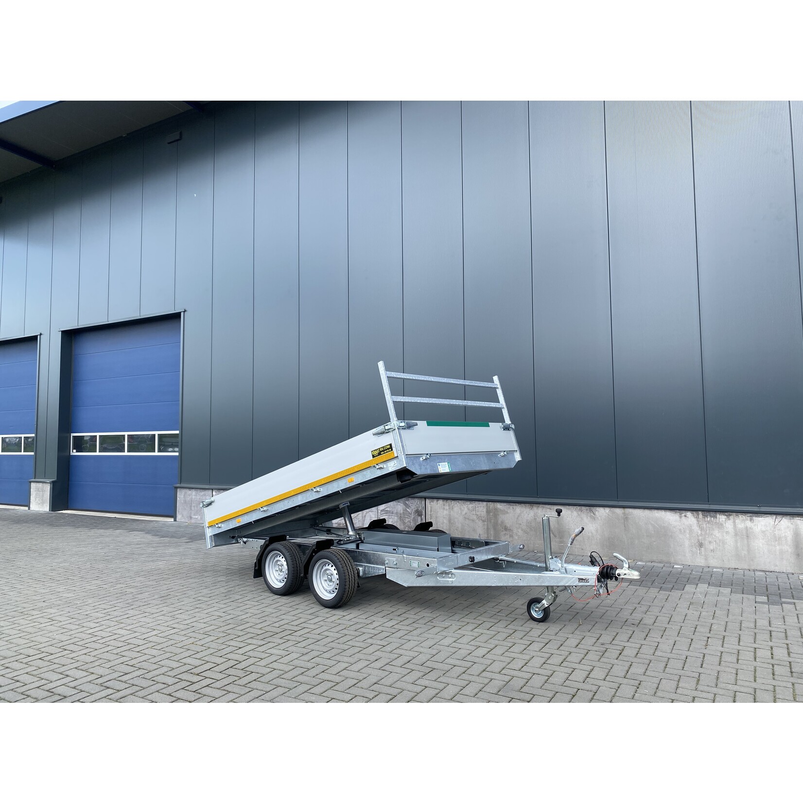 Eduard Eduard kipper | 310 x 180 x 30 cm | 3.000 Kg | Geremd ALL -IN AKTIE!