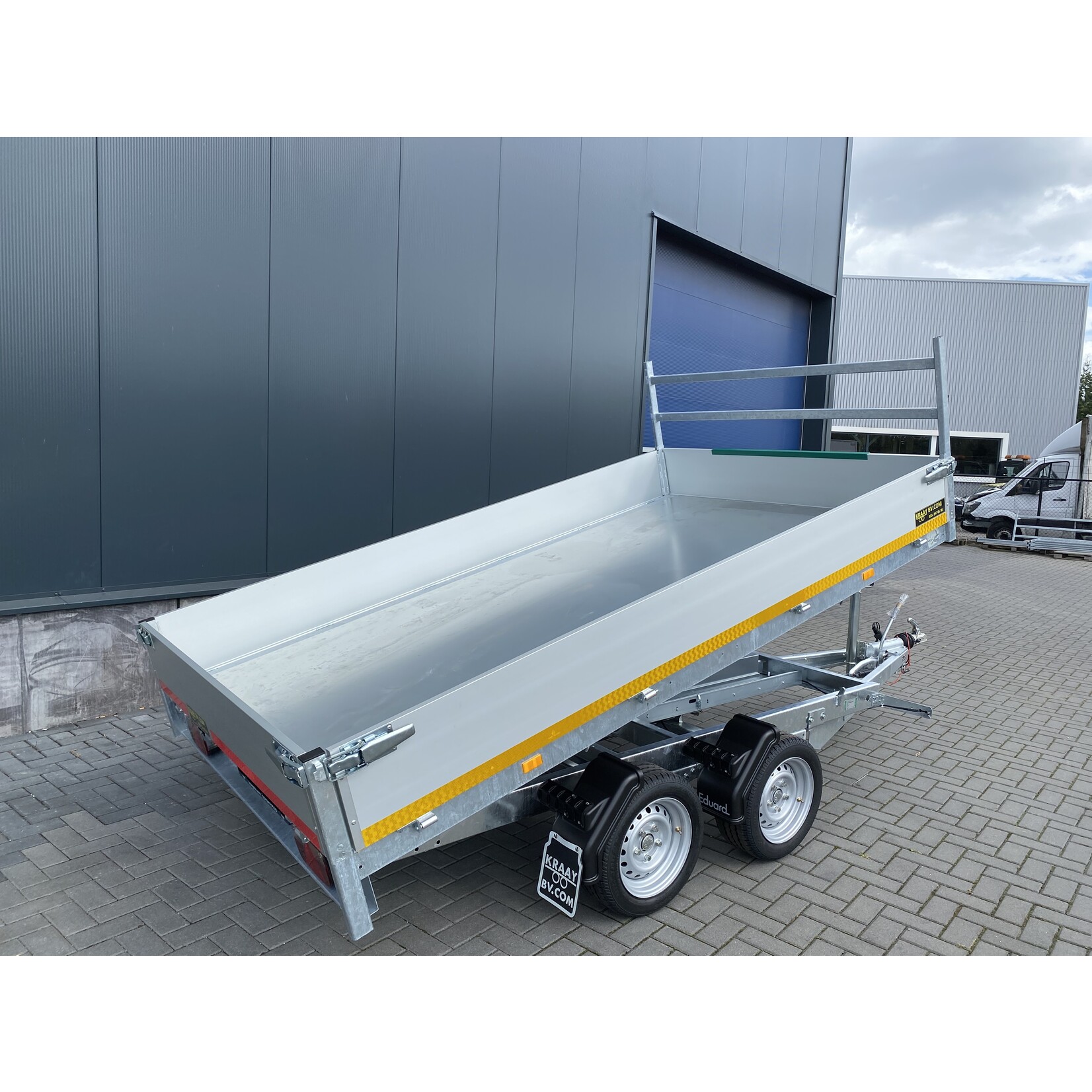 Eduard Eduard kipper | 310 x 180 x 30 cm | 3.000 Kg | Geremd ALL -IN AKTIE!