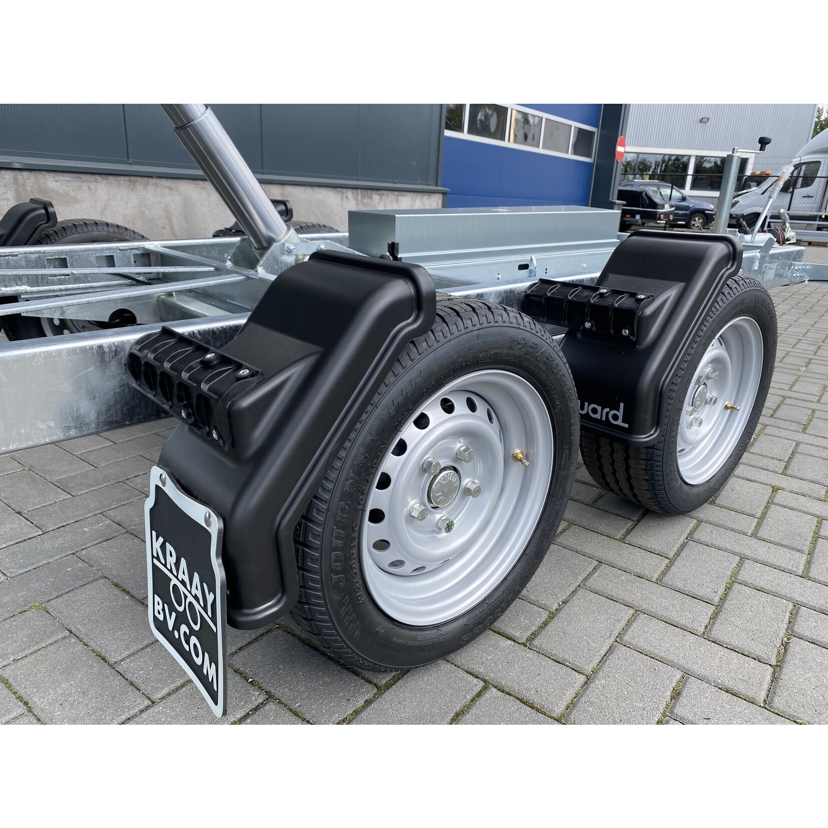 Eduard Eduard kipper | 310 x 180 x 30 cm | 3.000 Kg | Geremd ALL -IN AKTIE!