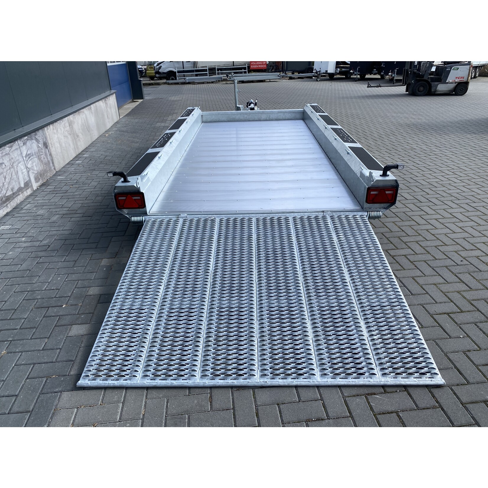 Hulco Demo / voorraad aktie! Hulco Terrax-3 GO-GETTER | 394 x 180 | 3.500 kg | 150 cm klep | ALL - IN AKTIE!