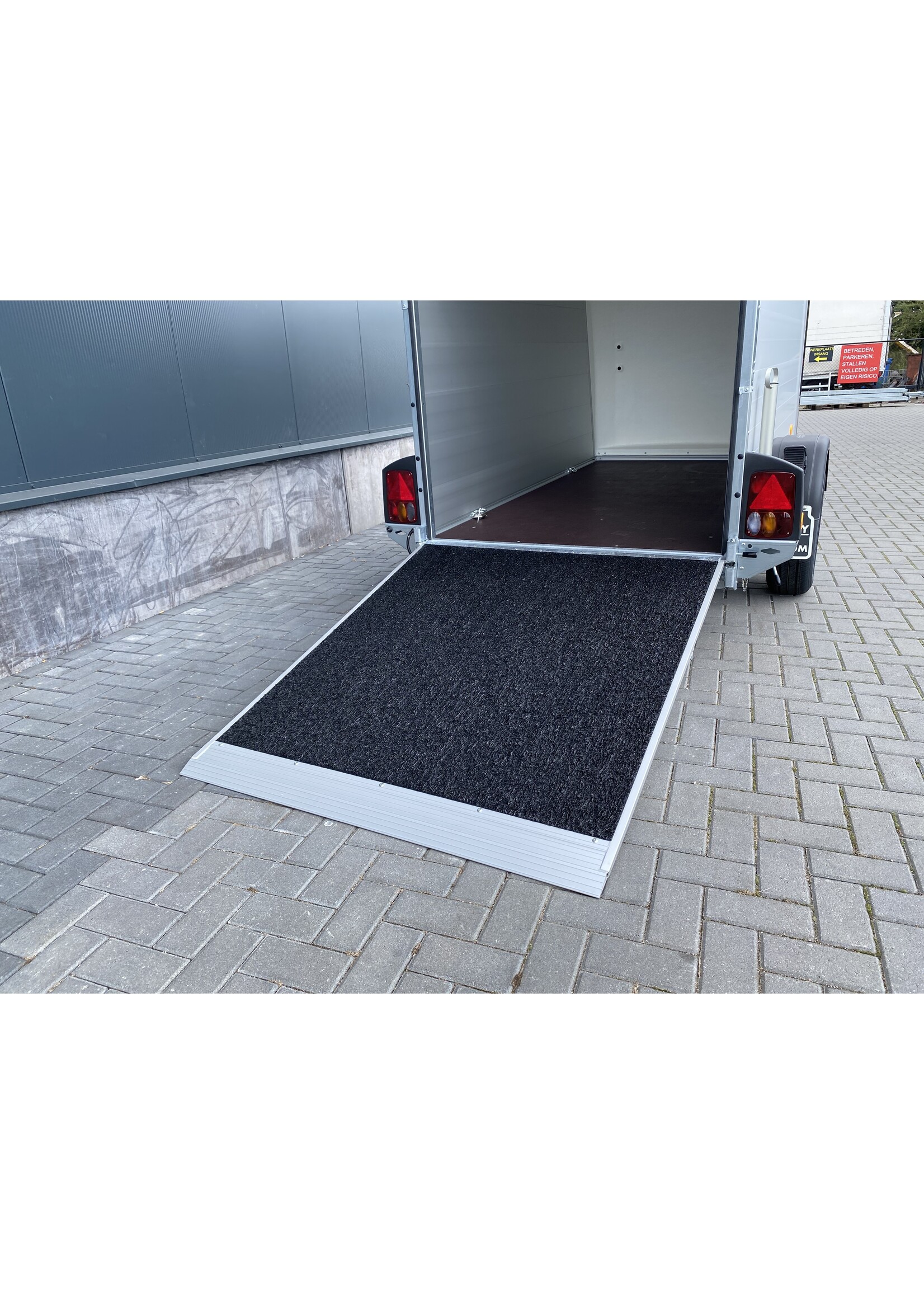 Bockmann Böckmann Gesloten Aanhangwagen 275 cm X 131 cm 173 cm | 1.500 kg | Geremd ALL-IN AKTIE