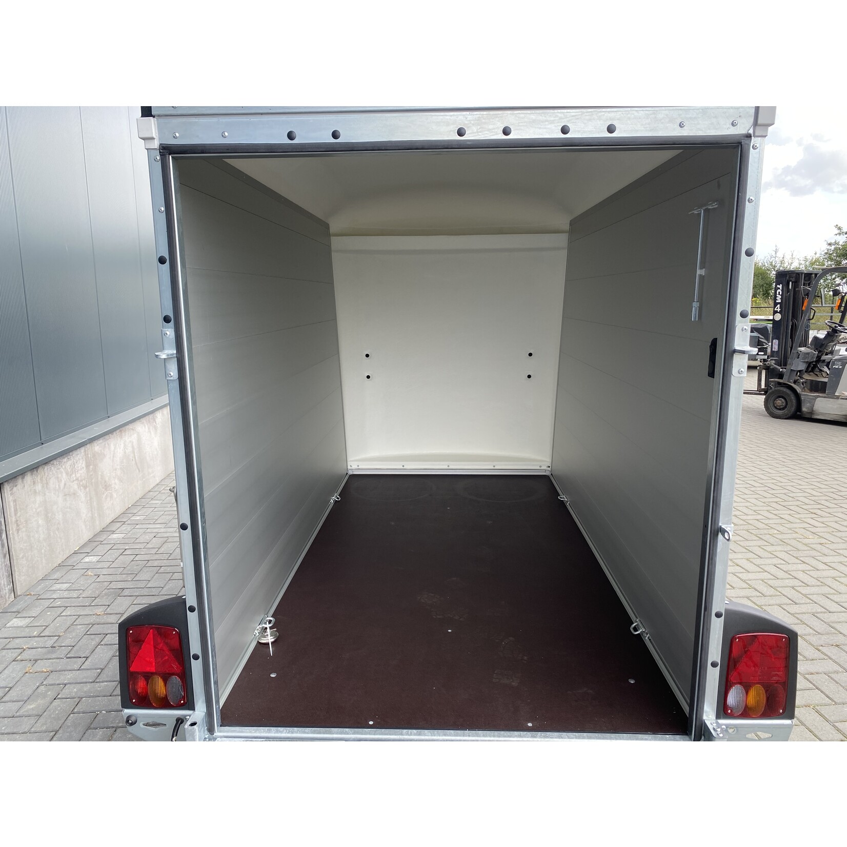 Bockmann Böckmann Gesloten Aanhangwagen 275 cm X 131 cm 173 cm | Geremd ALL-INN AKTIE