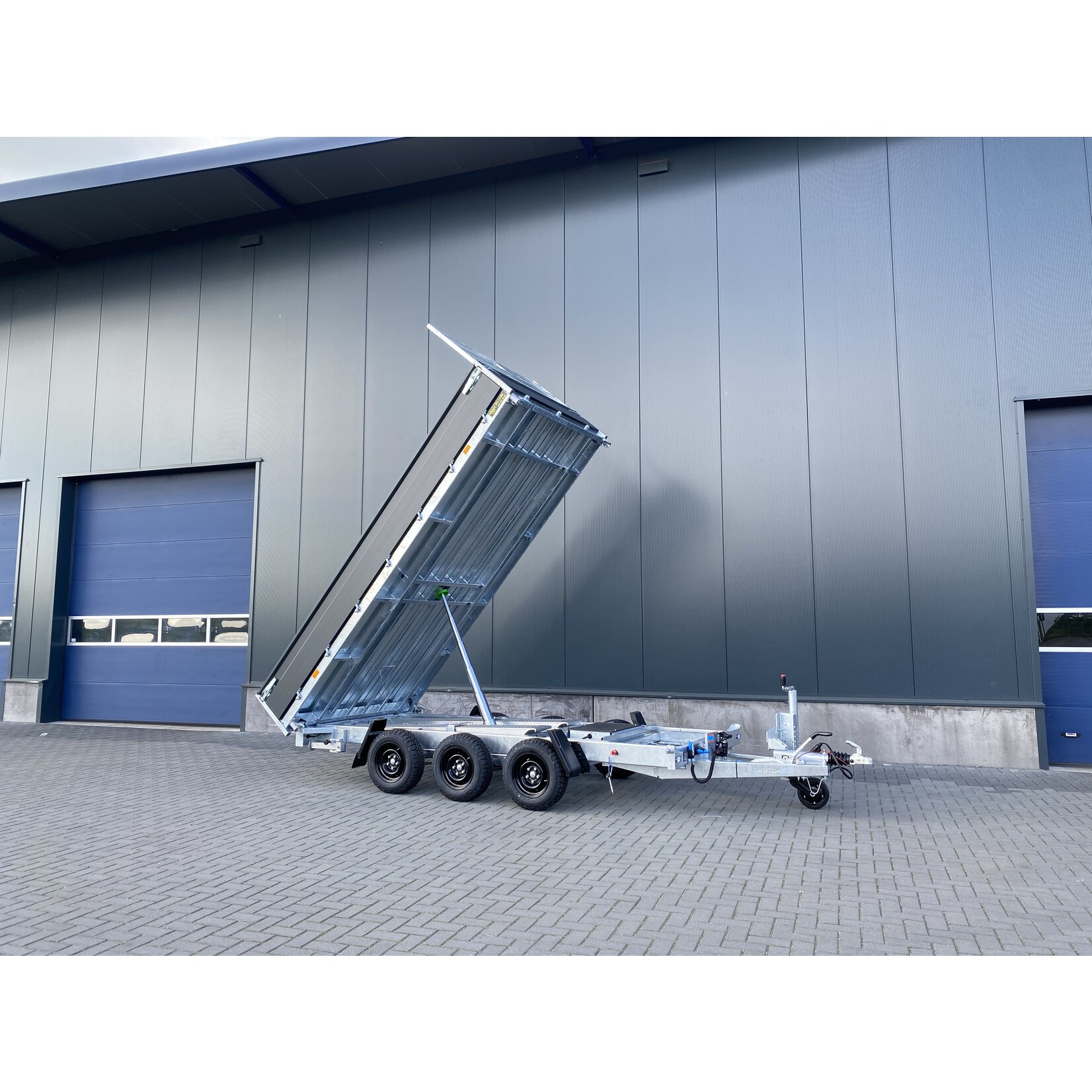 Hapert Hapert Cobalt HM-3 + | 405 x 200 x 40 cm | 3.500 kg | ALL - IN AKTIE!