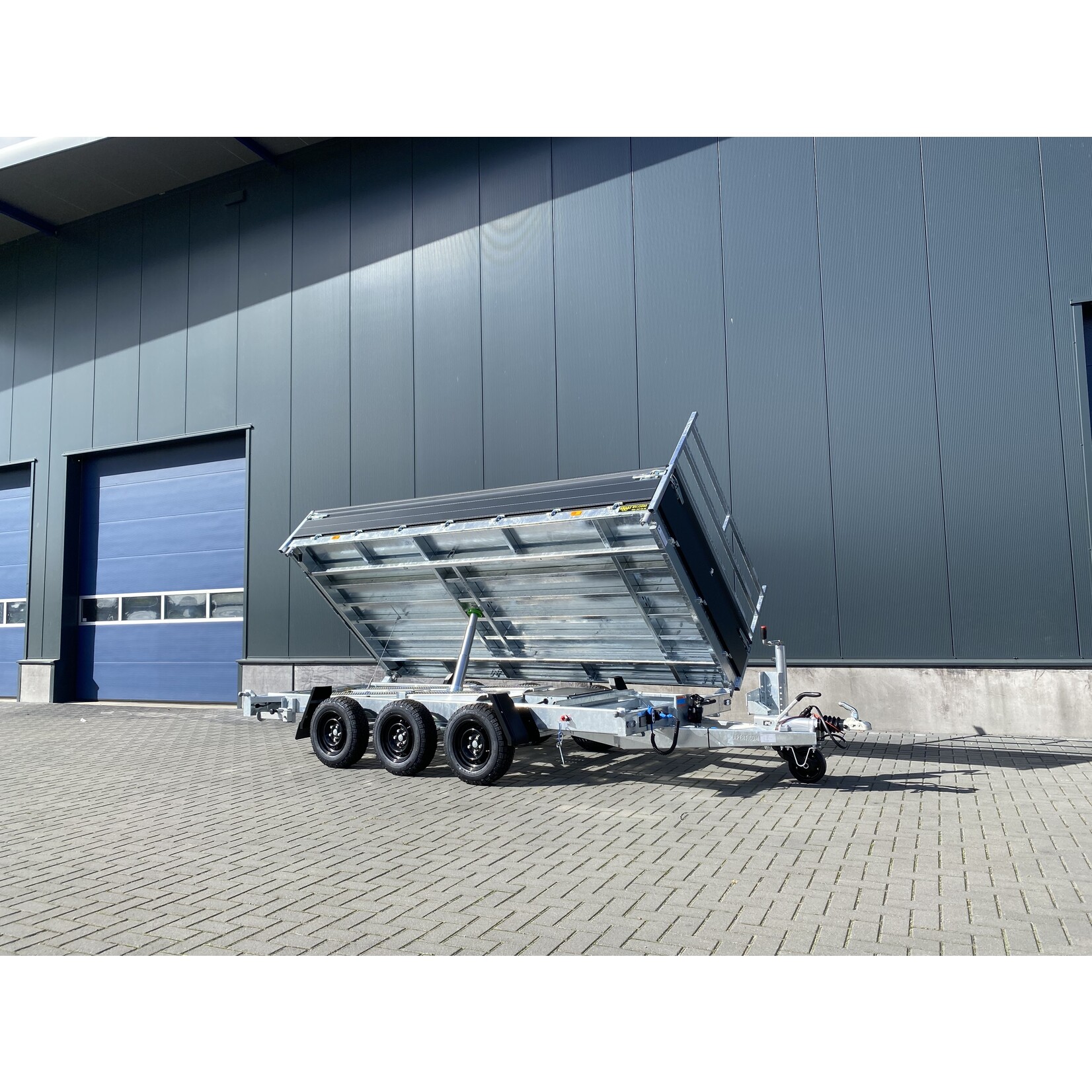 Hapert Hapert Cobalt HM-3 + | 405 x 200 x 40 cm | 3.500 kg | ALL - IN AKTIE!