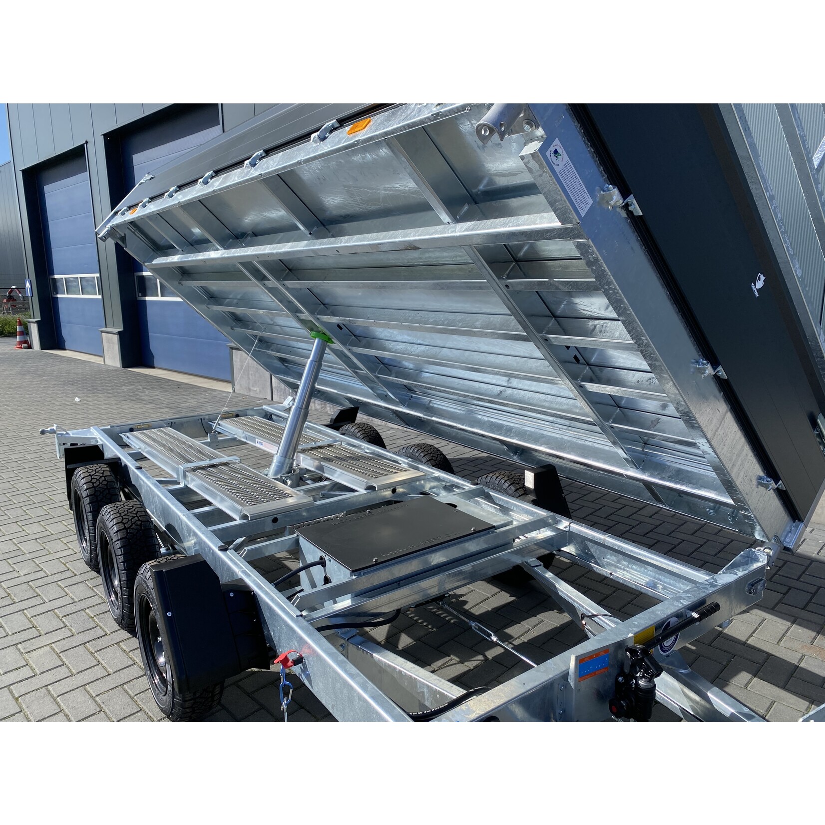 Hapert Hapert Cobalt HM-3 + | 405 x 200 x 40 cm | 3.500 kg | ALL - IN AKTIE!