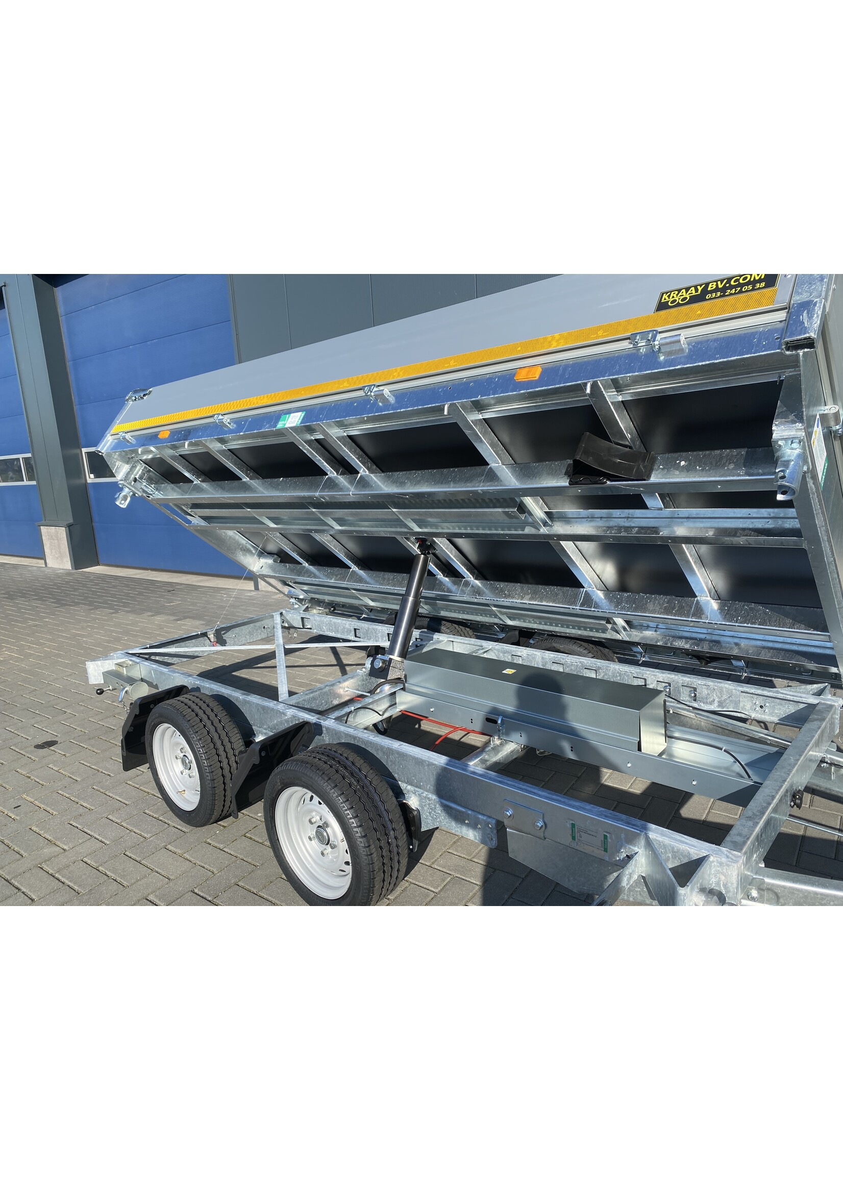 Eduard Eduard kipper |  335 x 180 x 30 Cm | 3.000 Kg | Geremd ALL - IN AKTIE!