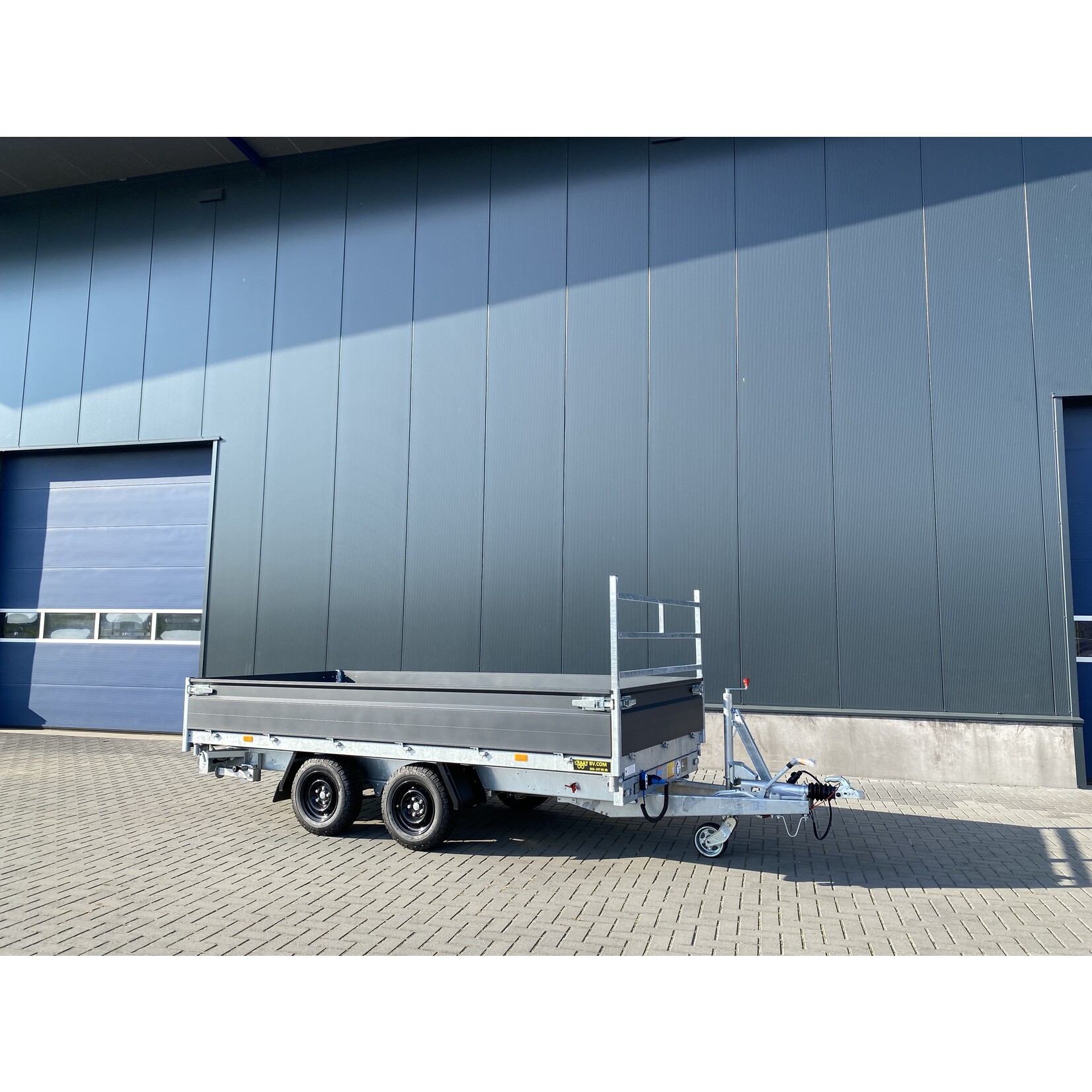 Hapert Hapert Cobalt HM-2 | 375 x 180 x 40 cm | 3.500 kg | Geremd ALL - IN AKTIE!