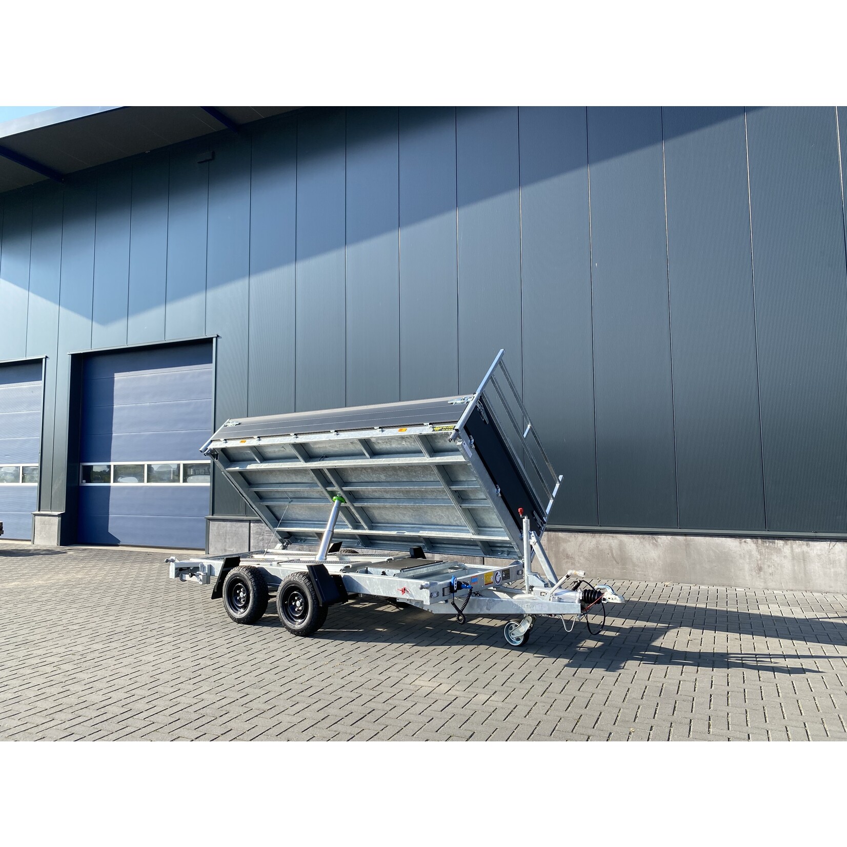 Hapert Hapert Cobalt HM-2 | 375 x 180 x 40 cm | 3.500 kg | Geremd ALL - IN AKTIE!