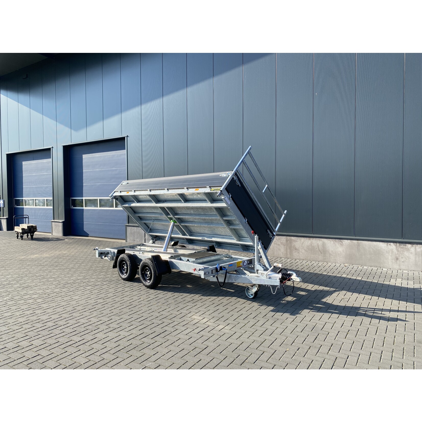 Hapert Hapert Cobalt HM-2 | 375 x 180 x 40 cm | 3.500 kg | Geremd ALL - IN AKTIE!