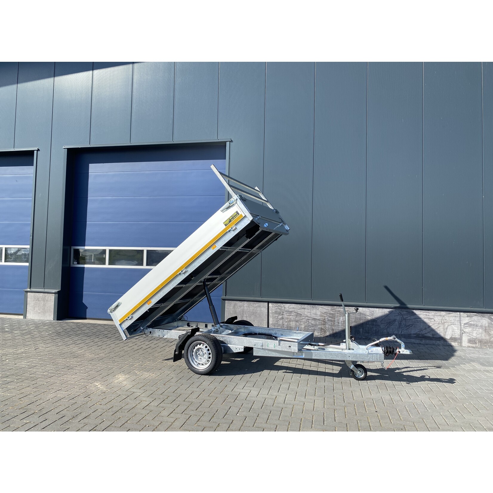 Eduard Eduard kipper handpomp bediend | 260 x 150 x 30 cm | 1.350 kg | geremd ALL - IN AKTIE!