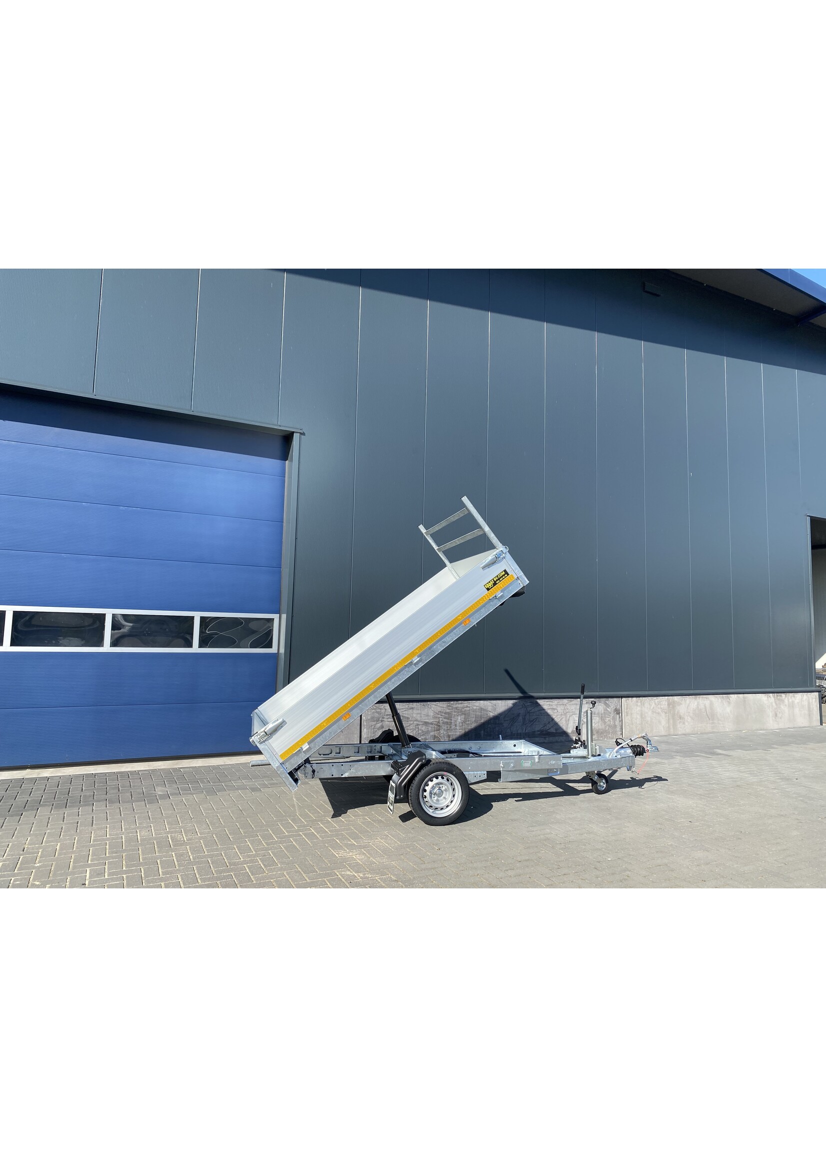 Eduard Eduard kipper handpomp bediend | 260 x 150 x 30 cm | 1.350 kg | geremd ALL - IN AKTIE!