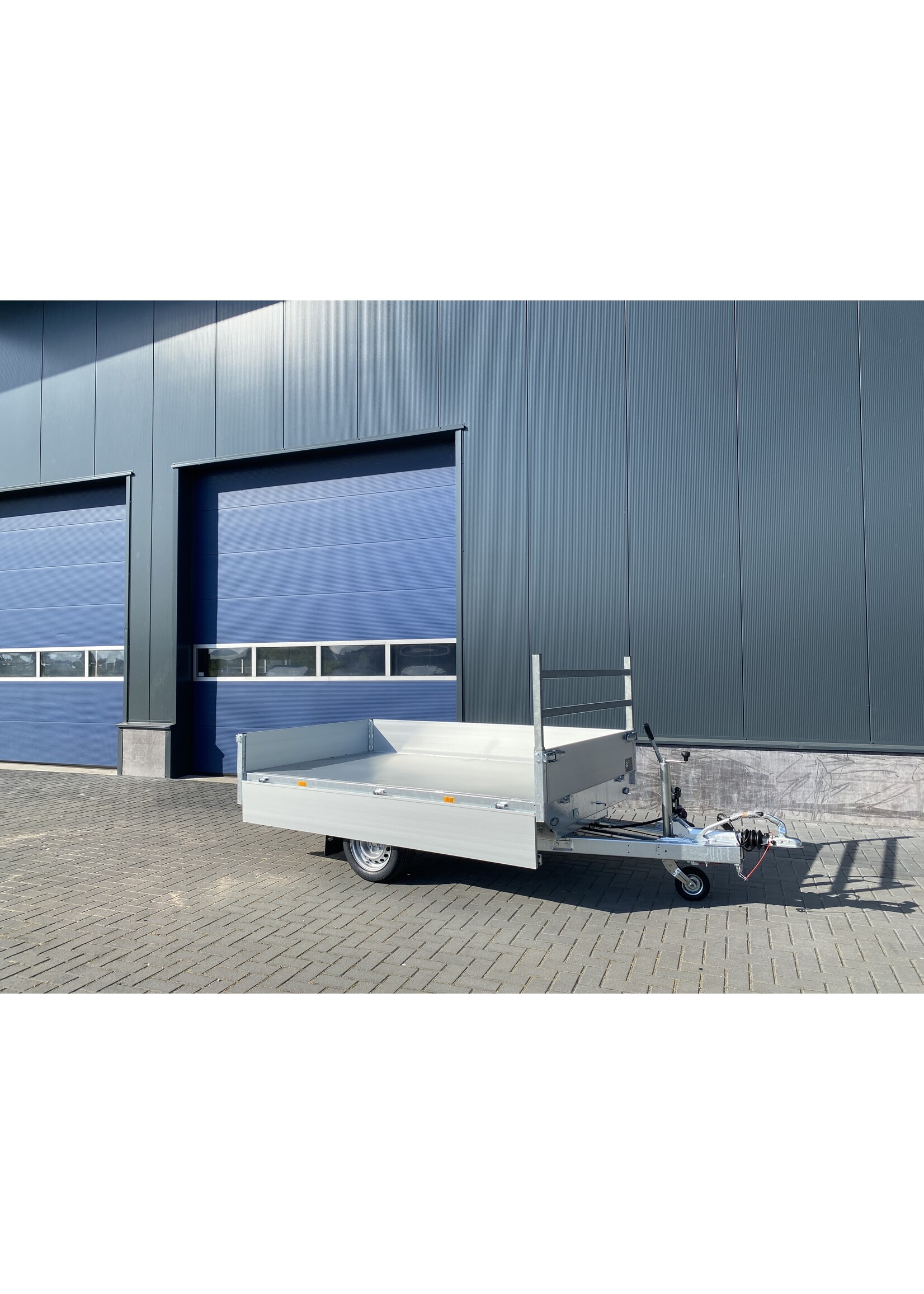 Eduard Eduard kipper handpomp bediend | 260 x 150 x 30 cm | 1.350 kg | geremd ALL - IN AKTIE!