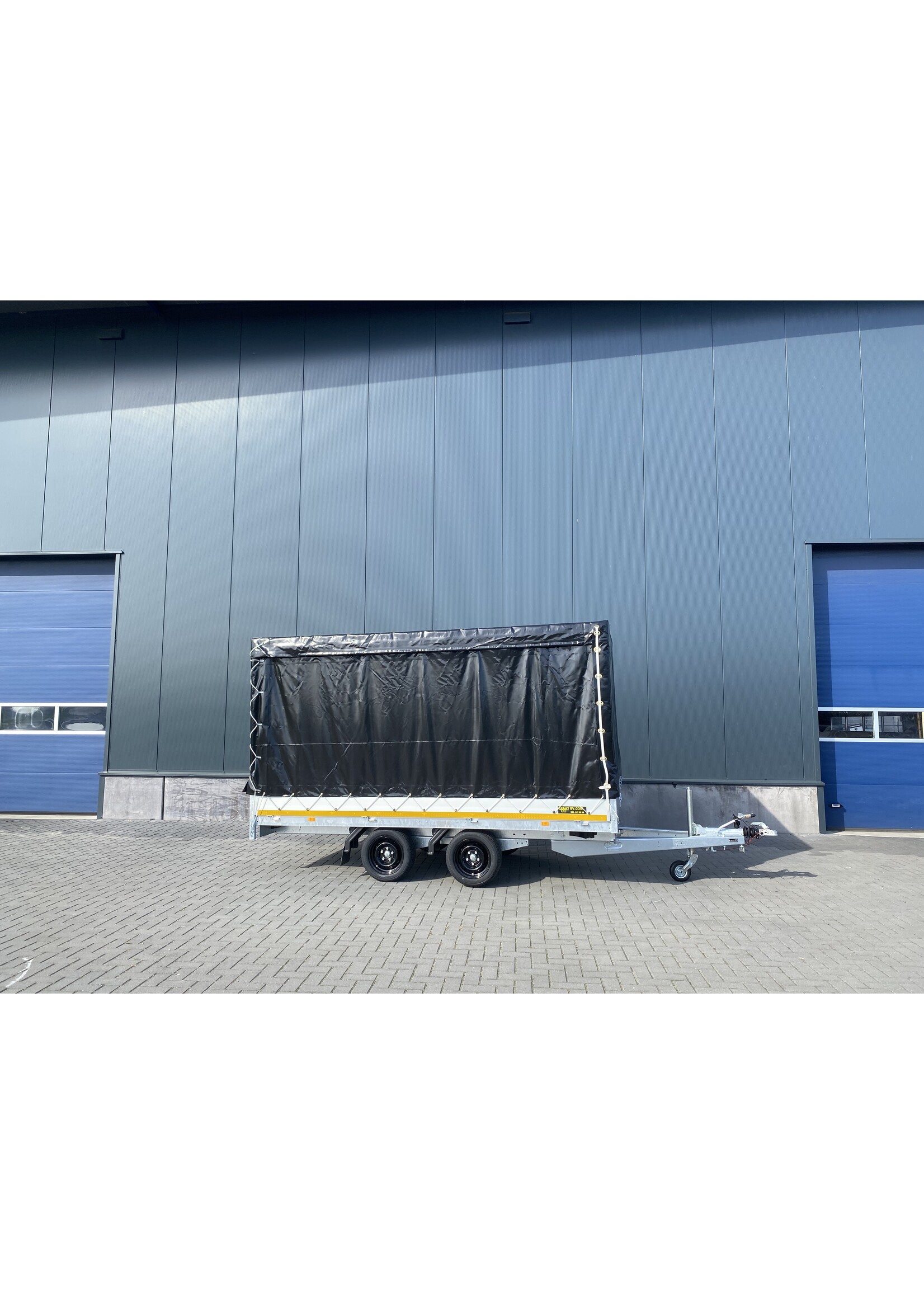 Eduard Demo / voorraad aktie! Eduard | 356 x 180 x 180 cm | 2.700 kg | Geremd