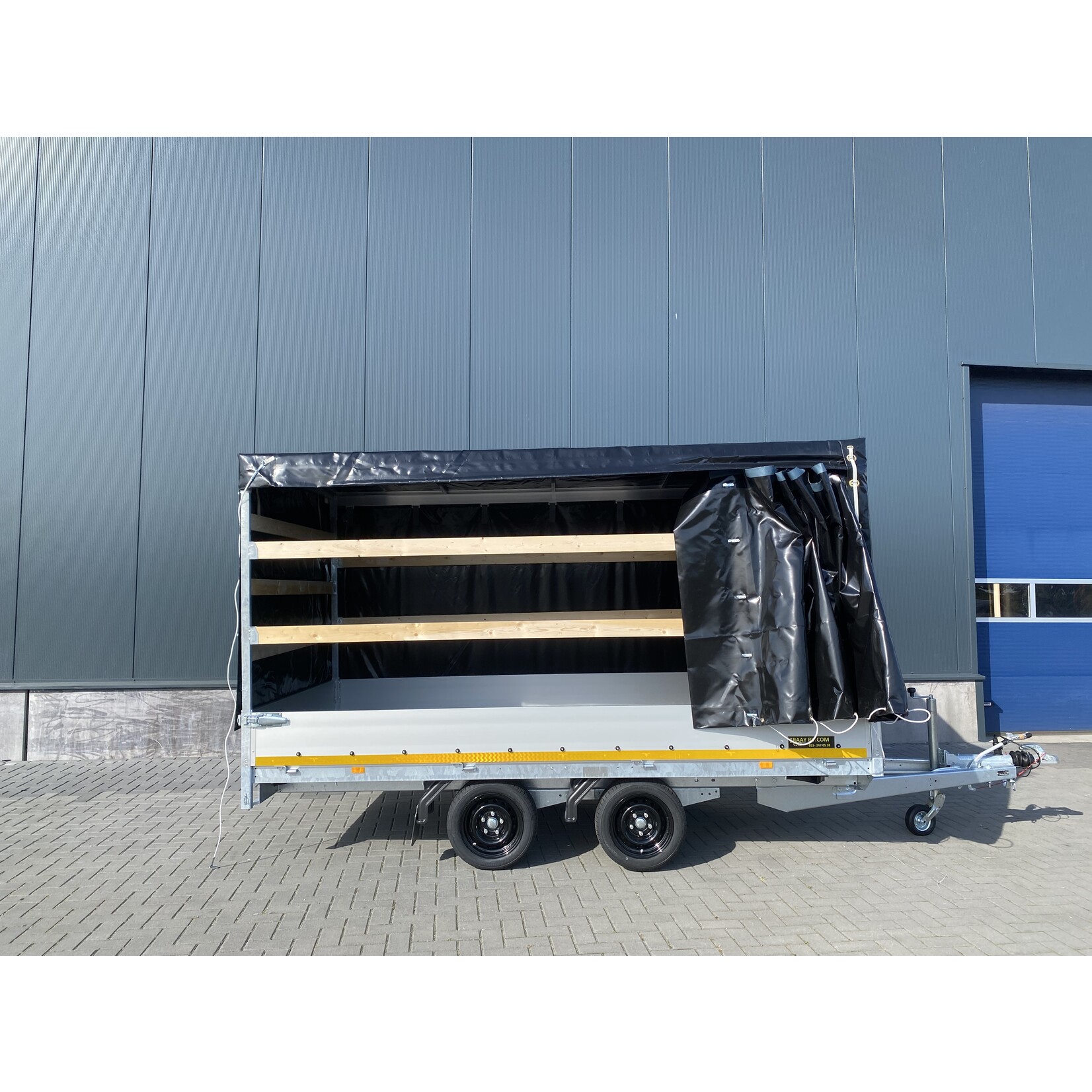 Eduard Demo / voorraad aktie! Eduard | 356 x 180 x 180 cm | 2.700 kg | Geremd