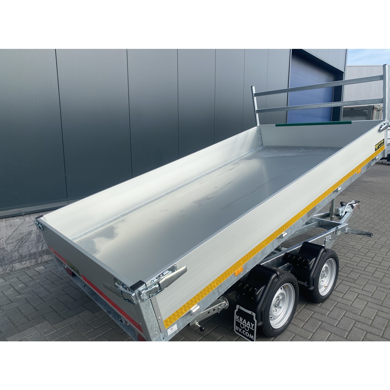 Eduard Eduard kipper |  310 x 160 x 30 Cm | 3.000 Kg  | incl. rijplaten + steunpoten  ALL - IN AKTIE!