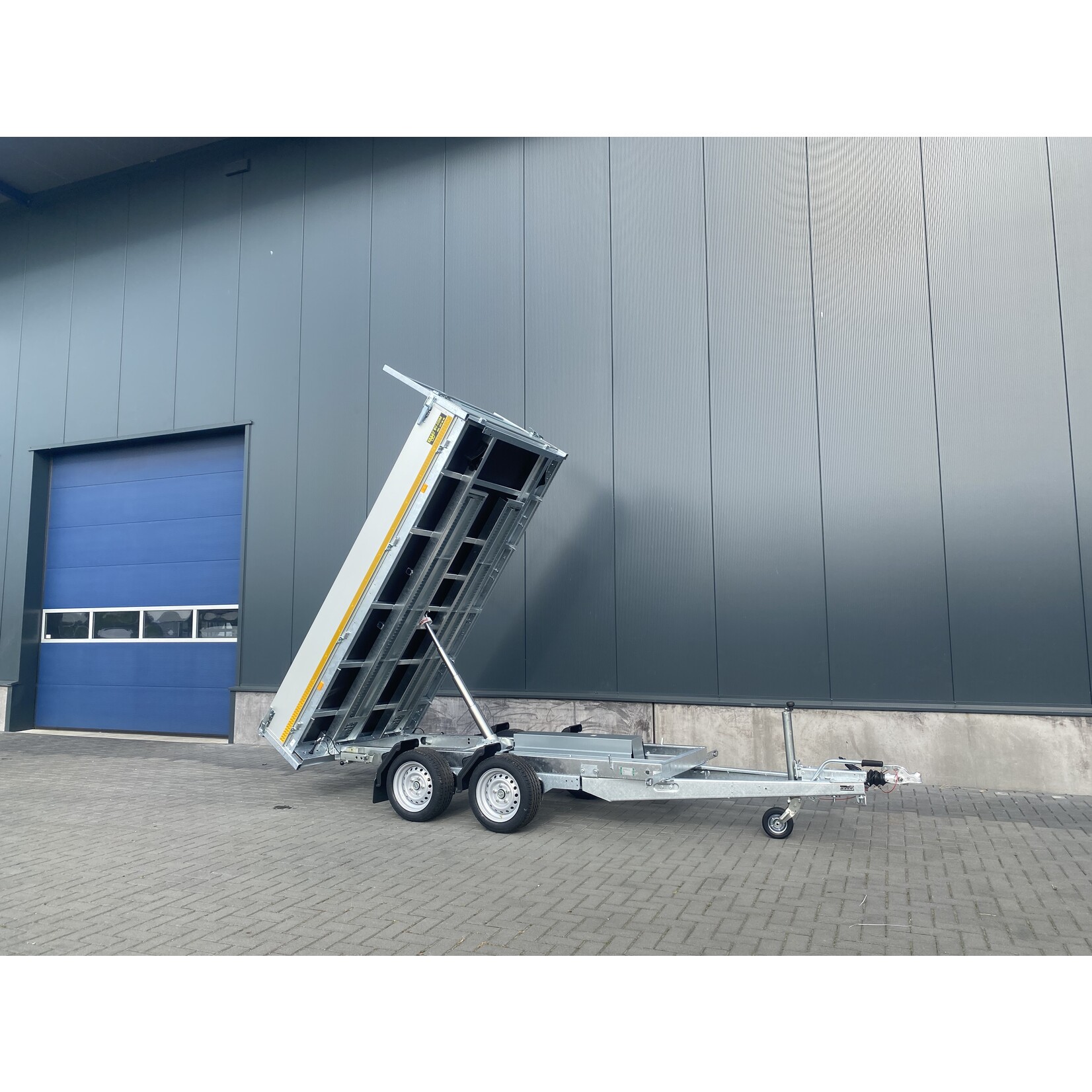 Eduard Eduard kipper |  310 x 160 x 30 Cm | 3.000 Kg  | incl. rijplaten + steunpoten  ALL - IN AKTIE!