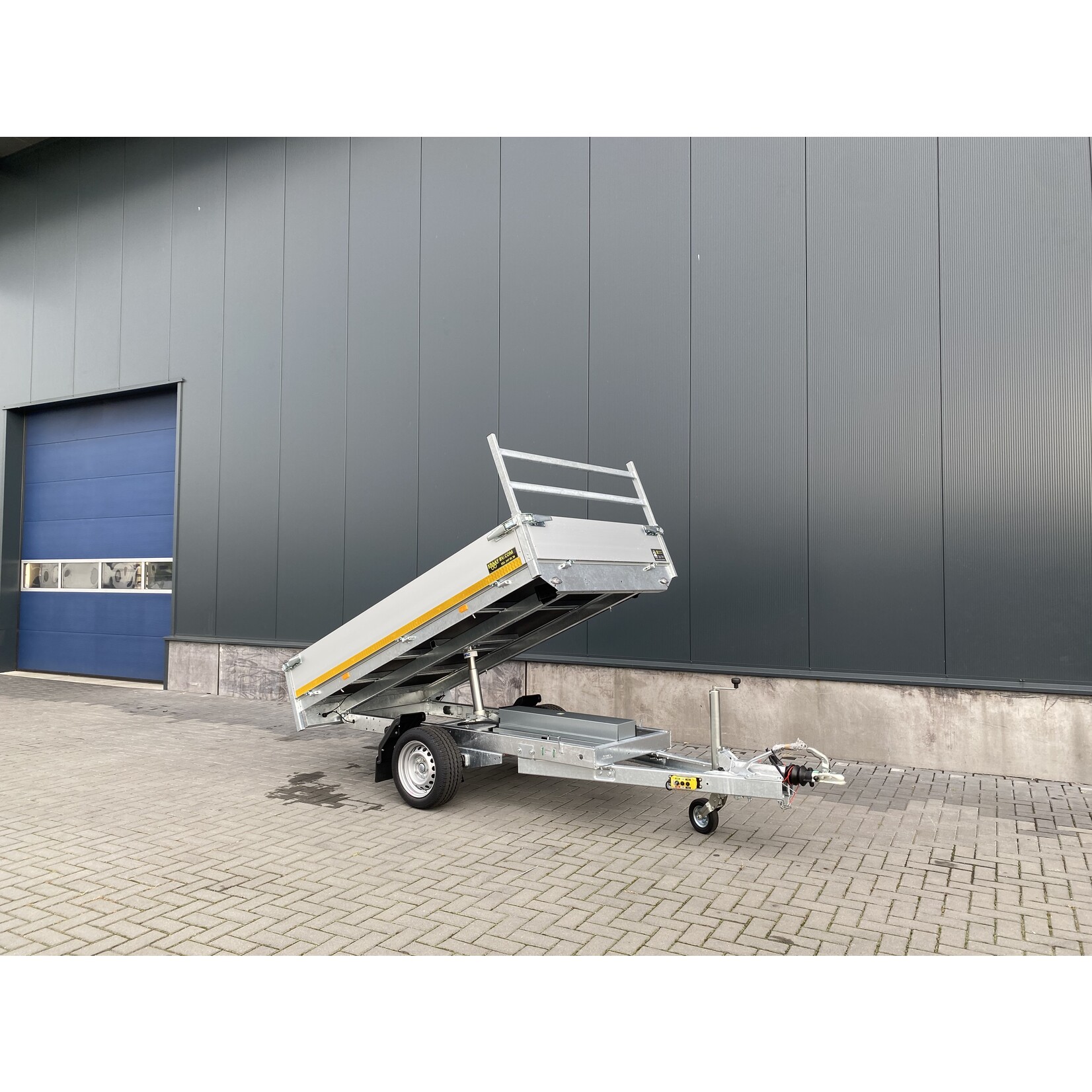 Eduard Eduard kipper elektrisch bediend  | 260 x 150 x 30  Cm | 1.350 Kg | Geremd ALL - IN AKTIE!