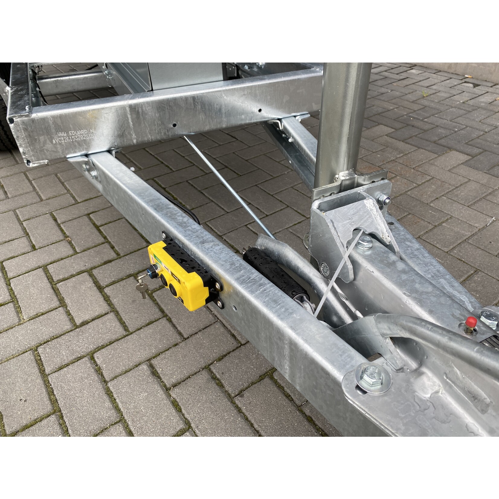 Eduard Eduard kipper elektrisch bediend  | 260 x 150 x 30  Cm | 1.350 Kg | Geremd ALL - IN AKTIE!