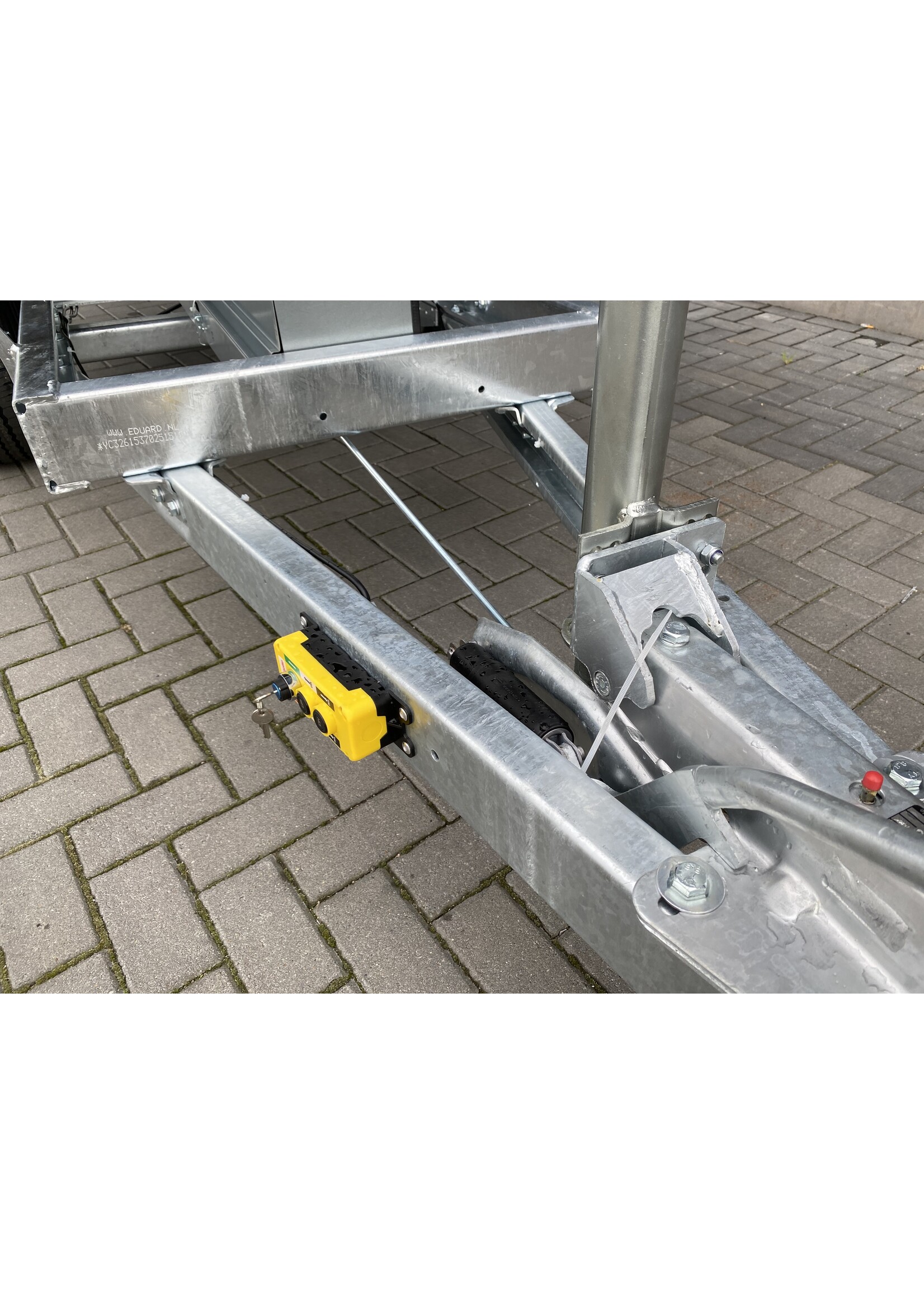 Eduard Eduard kipper elektrisch bediend  | 260 x 150 x 30  Cm | 1.350 Kg | Geremd ALL - IN AKTIE!