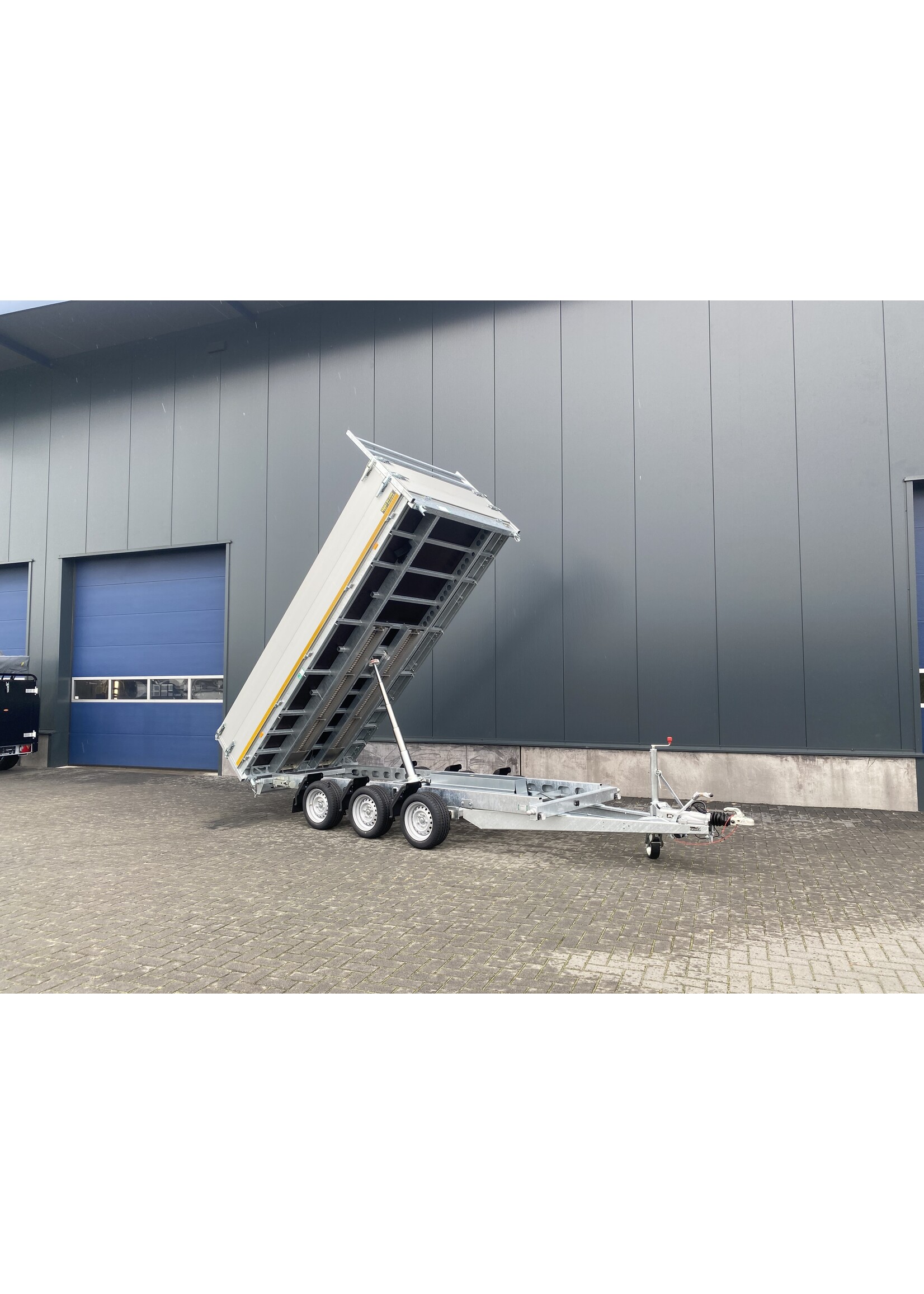eduard Demo / voorraad aktie! Eduard 3-zijdige kipper | 400 x 180 x 60 cm | 3.500 kg | Geremd ALL-IN AKTIE!