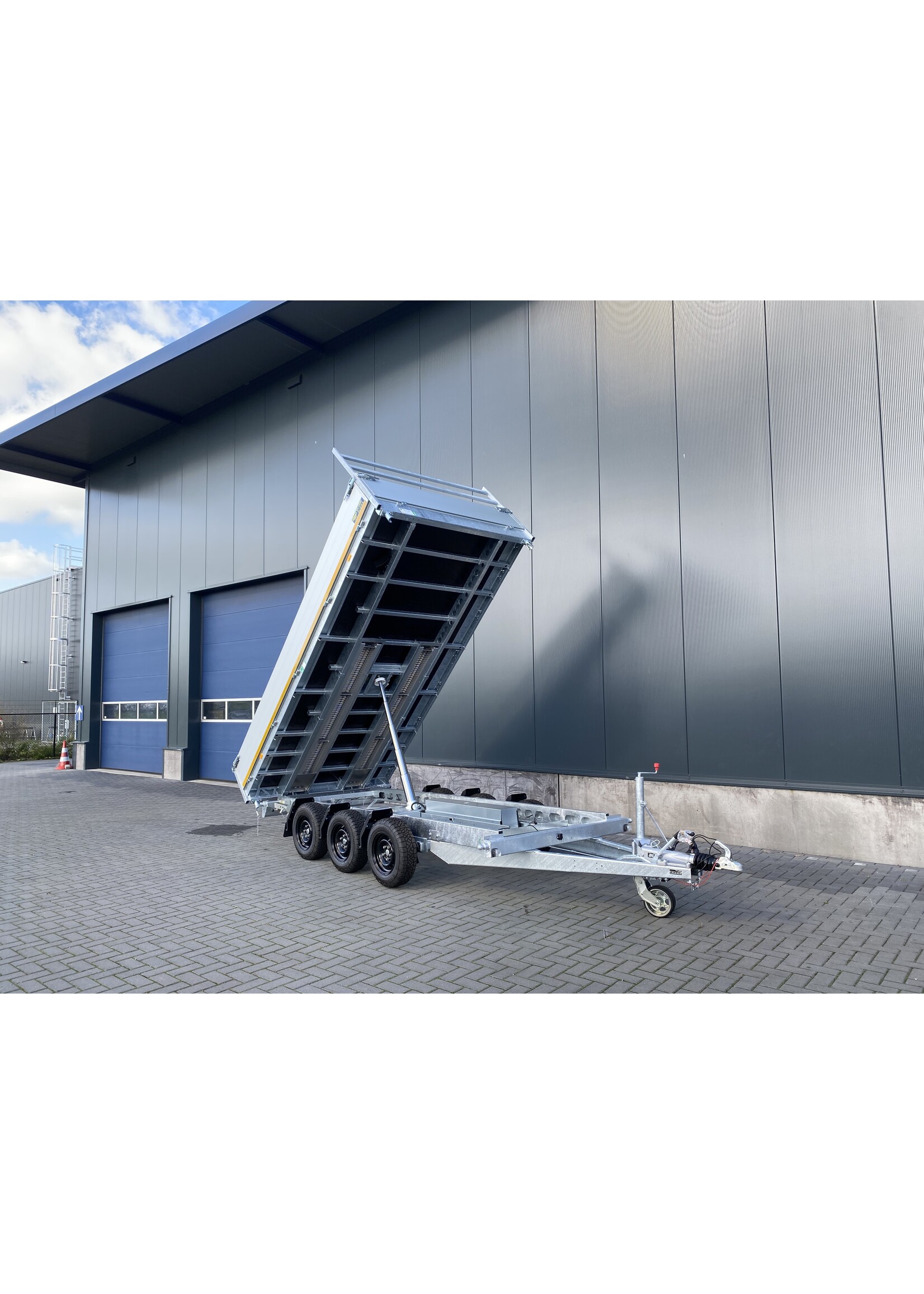 eduard Eduard 3- zijdige kipper | 400 x 200 x 40 cm | 3.500 kg | Geremd ALL - IN AKTIE!