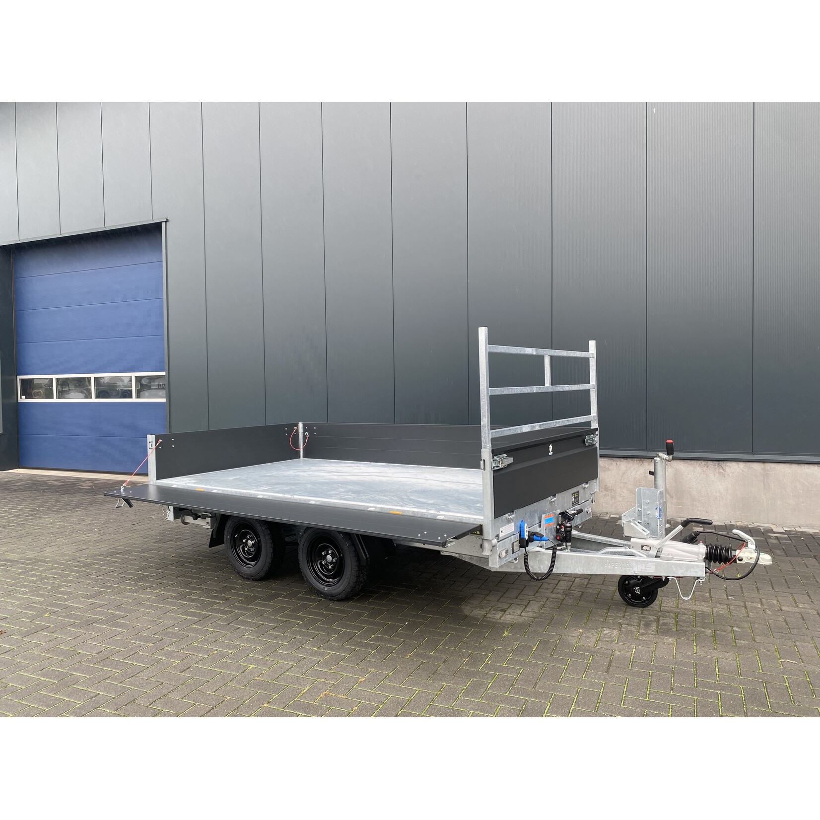Hapert Hapert Cobalt + | 335 x 180 x 40 cm | 3.500 kg | Geremd ALL - IN AKTIE!