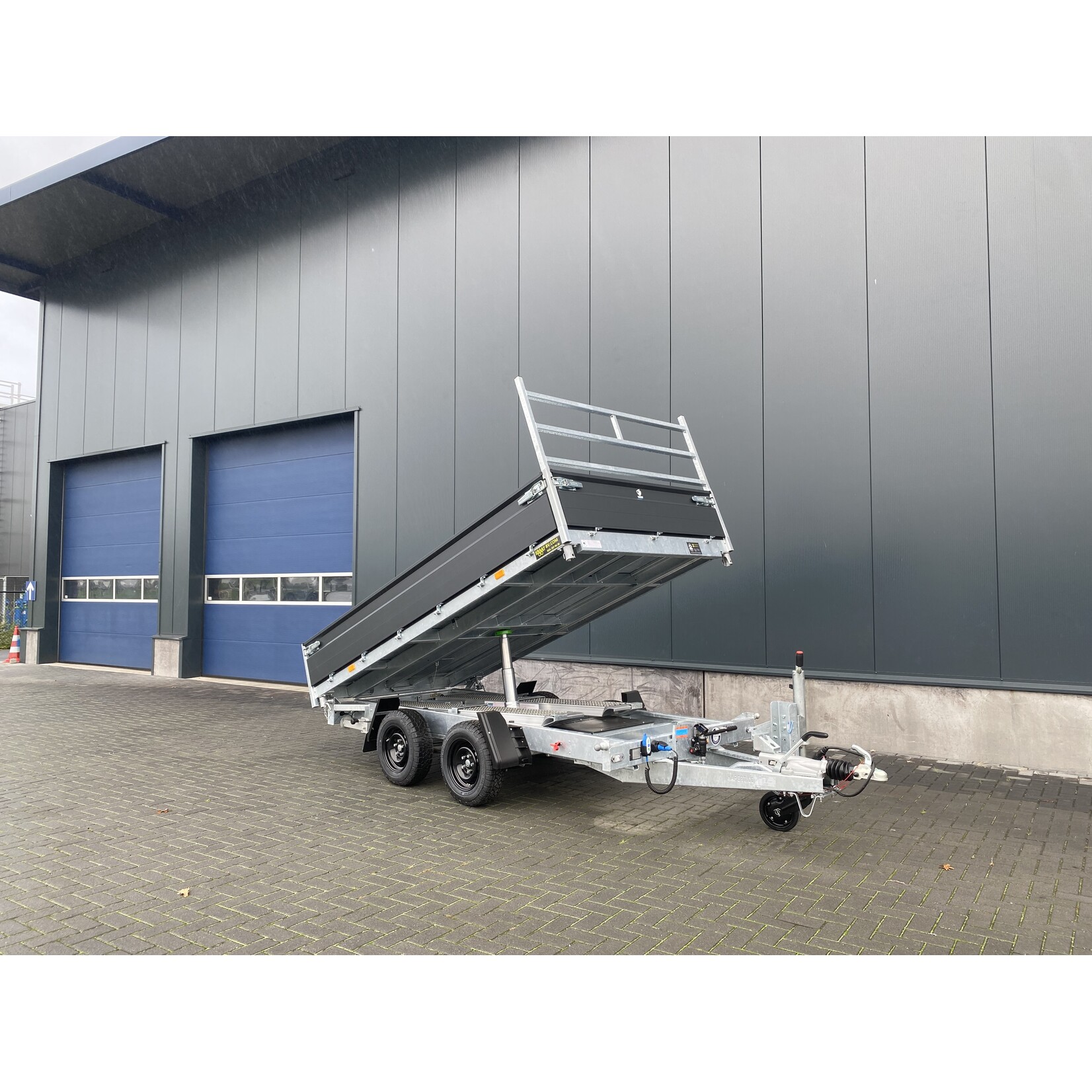 Hapert Hapert Cobalt + | 335 x 180 x 40 cm | 3.500 kg | Geremd ALL - IN AKTIE!
