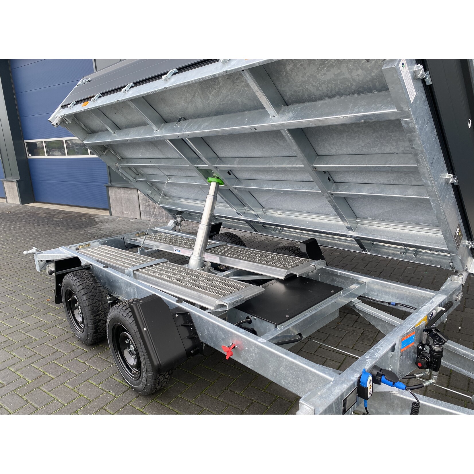Hapert Hapert Cobalt + | 335 x 180 x 40 cm | 3.500 kg | Geremd ALL - IN AKTIE!