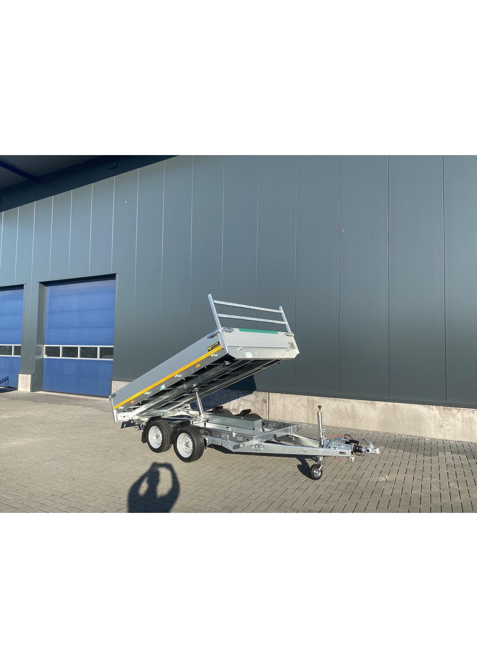 eduard Eduard kipper | 310 x 180 x 30 cm | 3.000 kg | Geremd ALL - IN AKTIE!