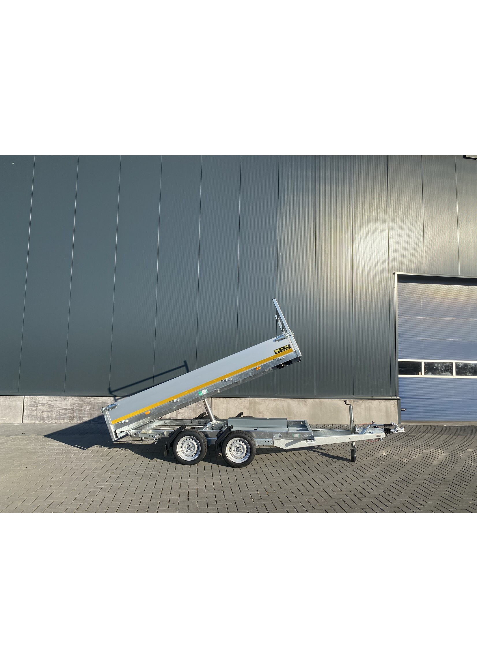 eduard Eduard kipper | 310 x 180 x 30 cm | 3.000 kg | Geremd ALL - IN AKTIE!