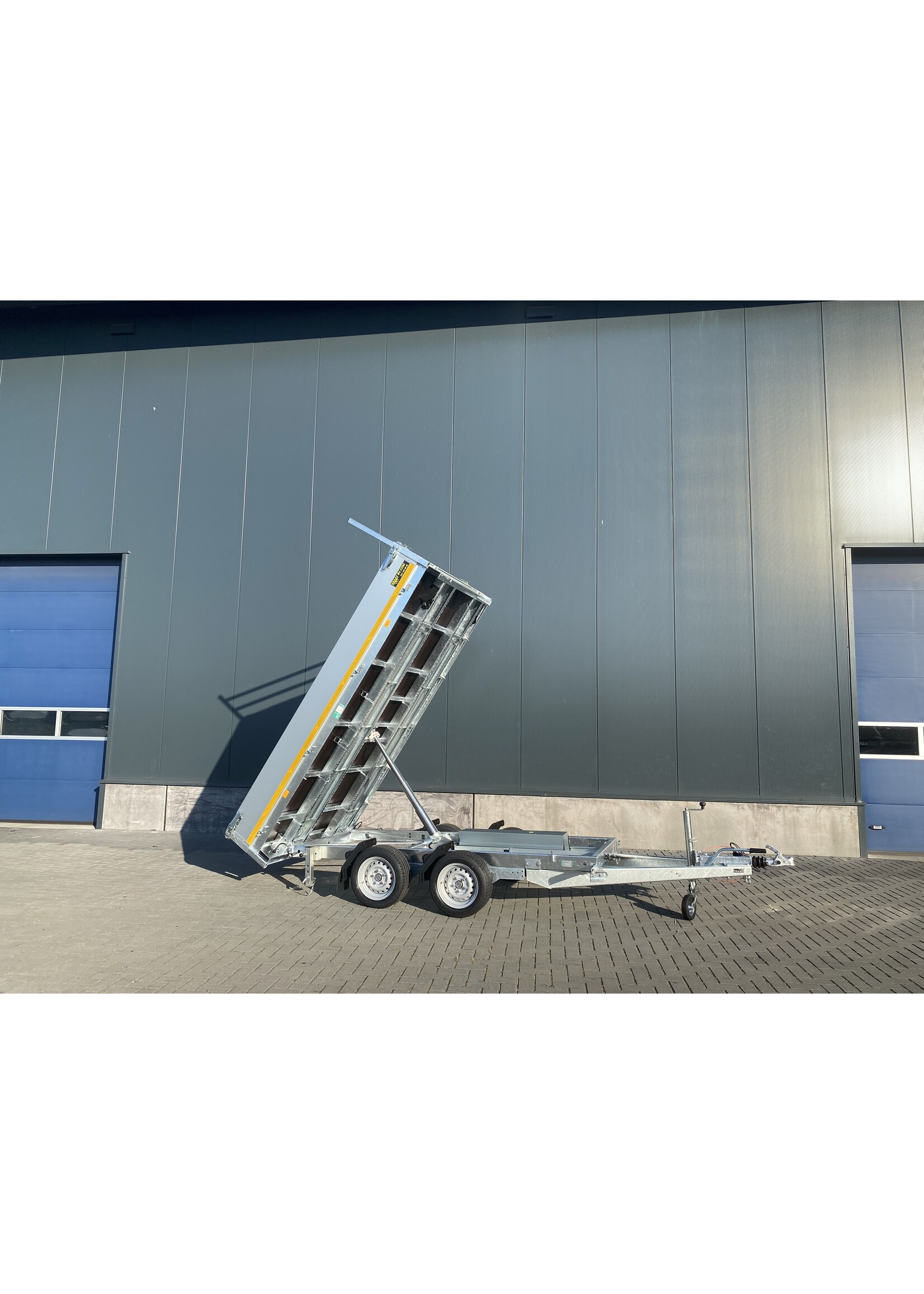 eduard Eduard kipper | 310 x 180 x 30 cm | 3.000 kg | Geremd ALL - IN AKTIE!