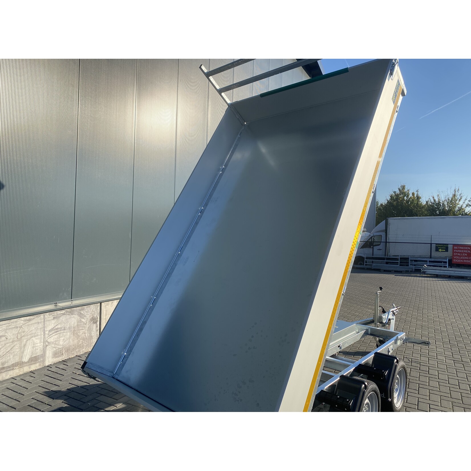 eduard Eduard kipper | 310 x 180 x 30 cm | 3.000 kg | Geremd ALL - IN AKTIE!