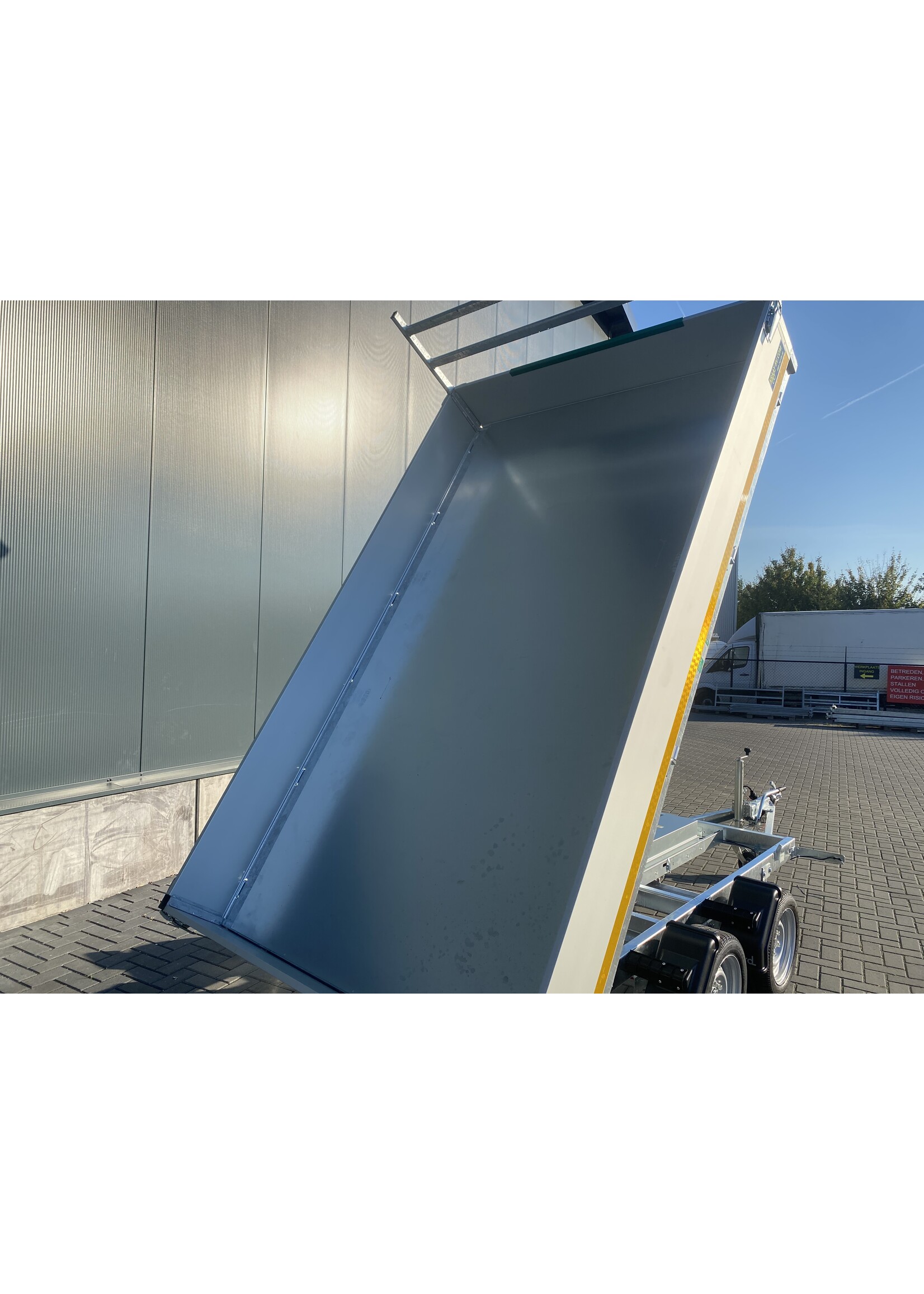 eduard Eduard kipper | 310 x 180 x 30 cm | 3.000 kg | Geremd ALL - IN AKTIE!