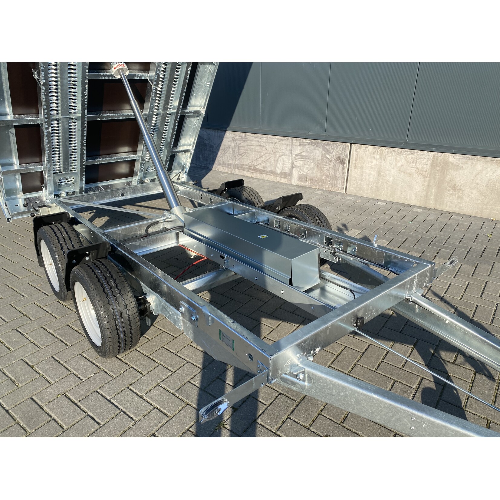 eduard Eduard kipper | 310 x 180 x 30 cm | 3.000 kg | Geremd ALL - IN AKTIE!