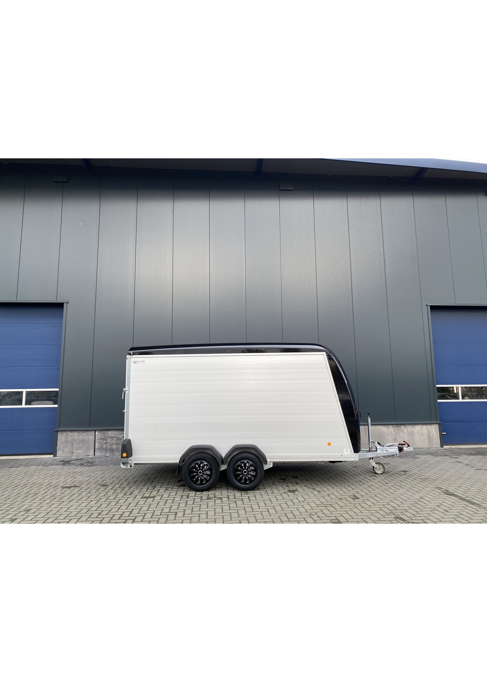 Bockmann Böckmann Gesloten Aanhangwagen | 424 x 187 x 209 cm | 2.700 kg Geremd ALL - IN AKTIE!