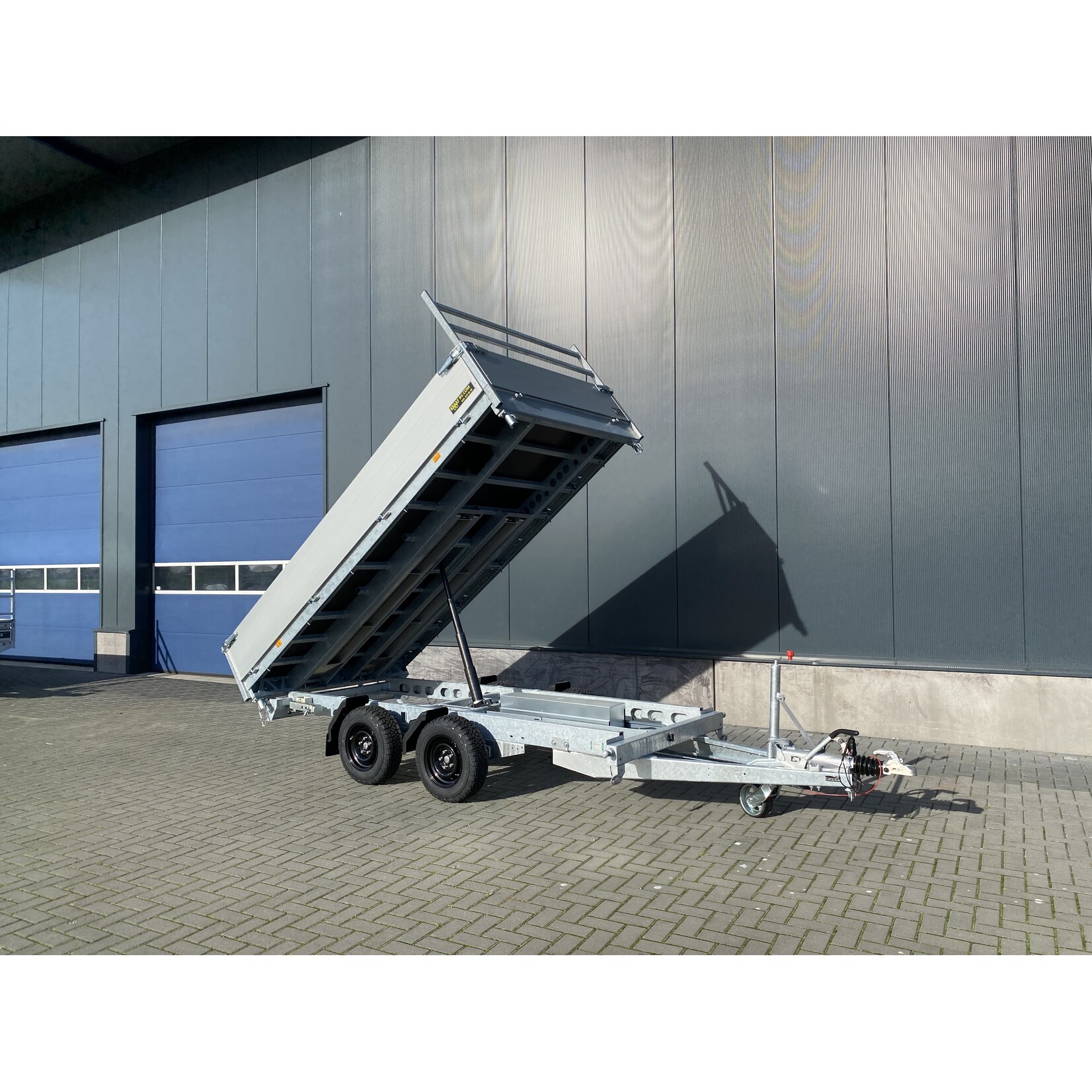 eduard Eduard 3-zijdige kipper | 350 x 180 x 40 cm | 3.500 kg | Geremd ALL-IN AKTIE!