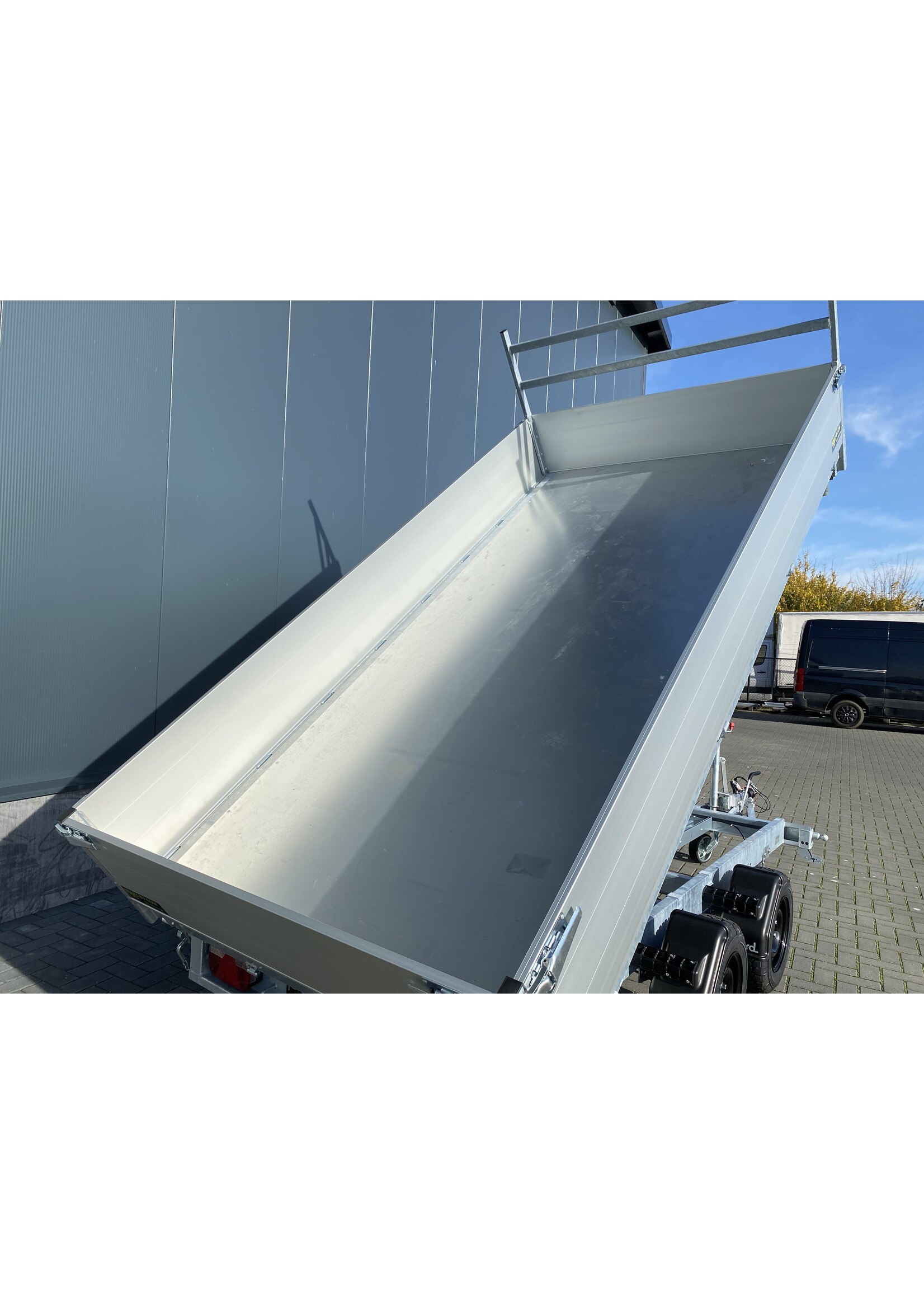 eduard Eduard 3-zijdige kipper | 350 x 180 x 40 cm | 3.500 kg | Geremd ALL-IN AKTIE!