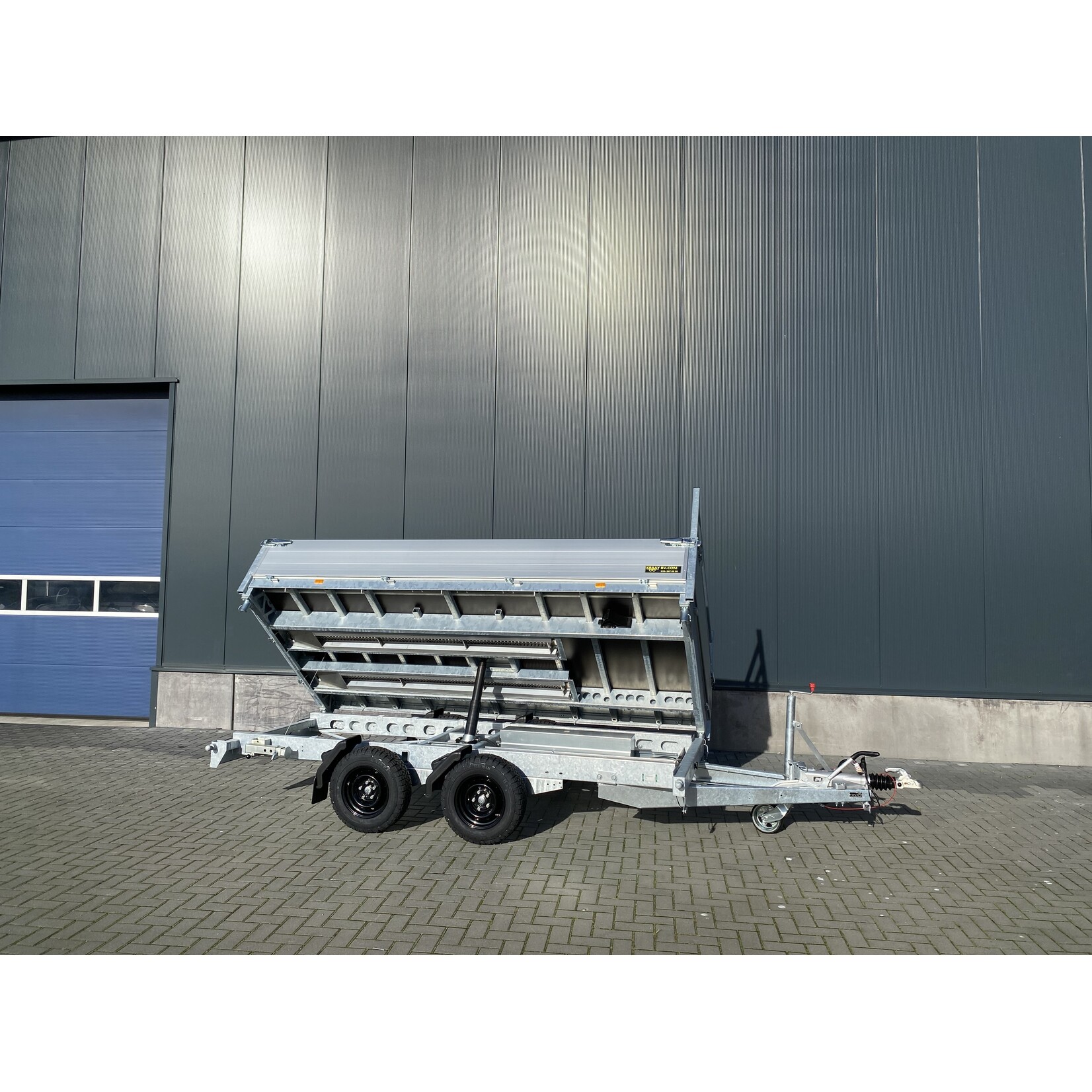 eduard Eduard 3-zijdige kipper | 350 x 180 x 40 cm | 3.500 kg | Geremd ALL-IN AKTIE!